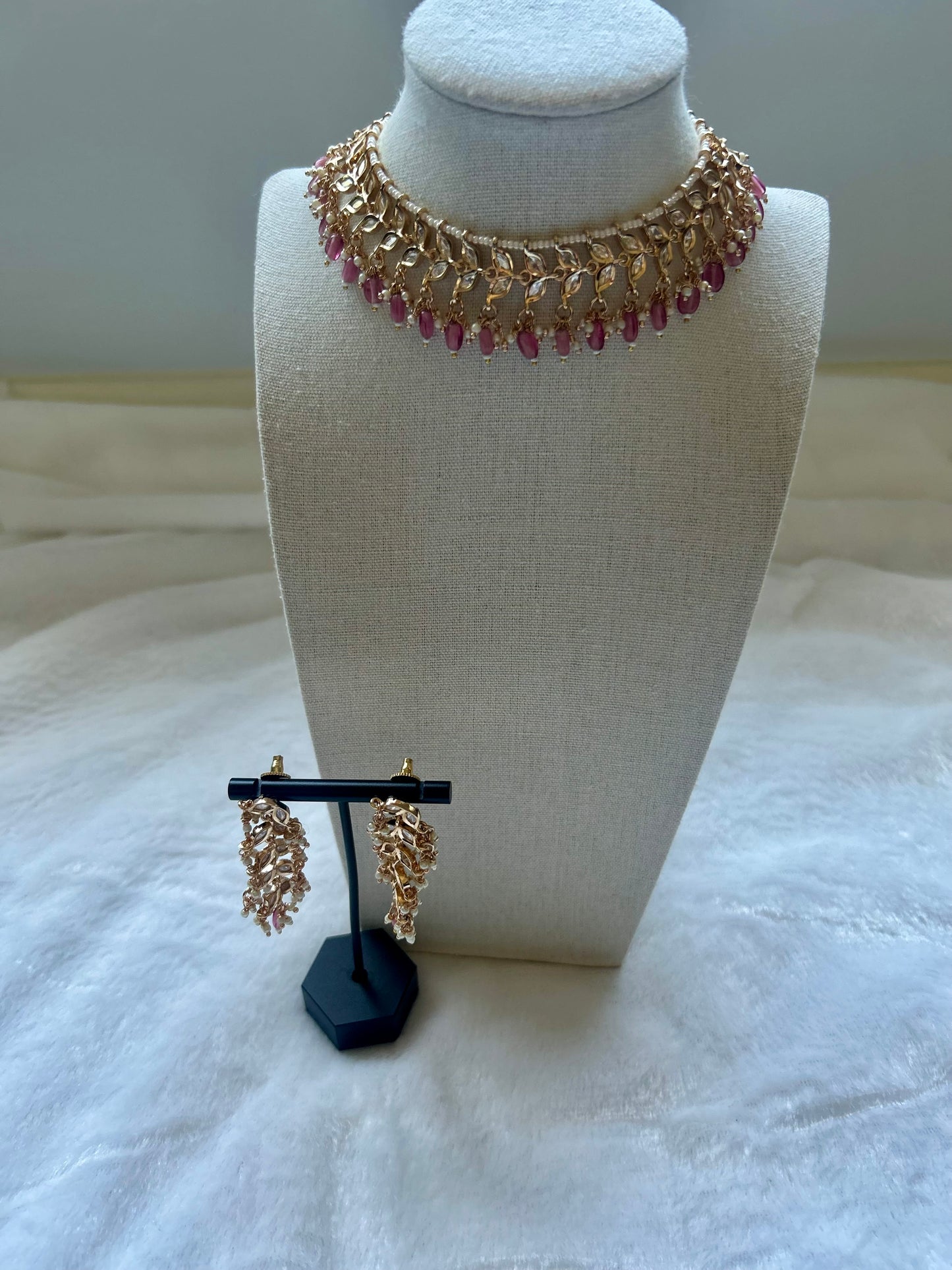 Dark Pink Tyaani Choker Set