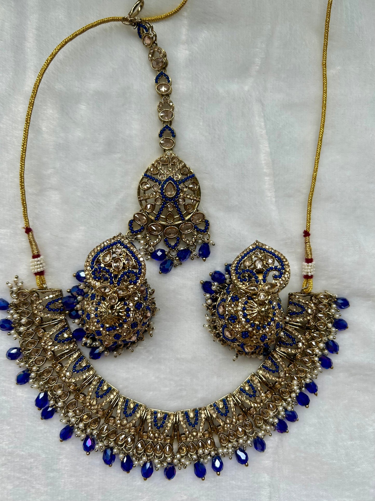 Blue Polki Choker Tikka Set