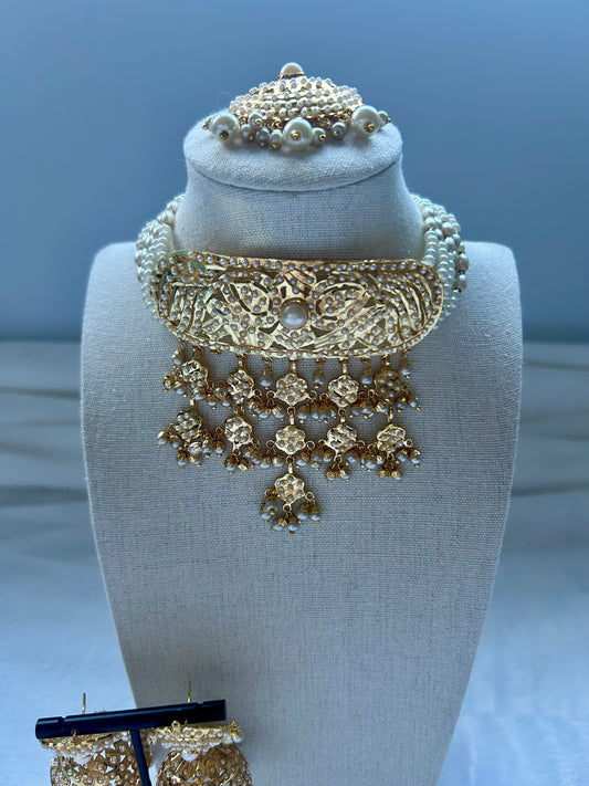 White Waterfall Jadau Kundan Choker Set