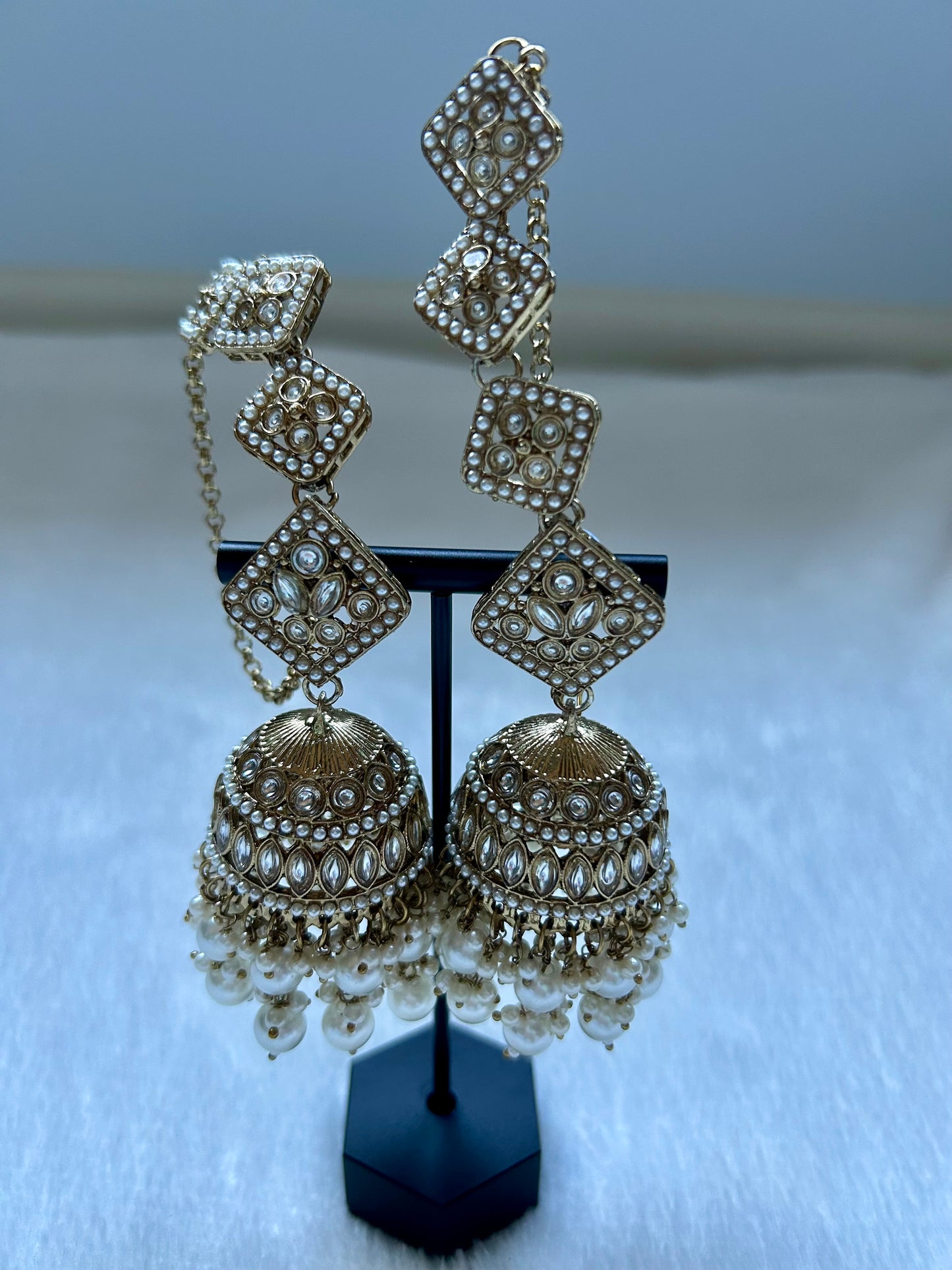 Pakistani Inspired White Sahara Kundan Earrings