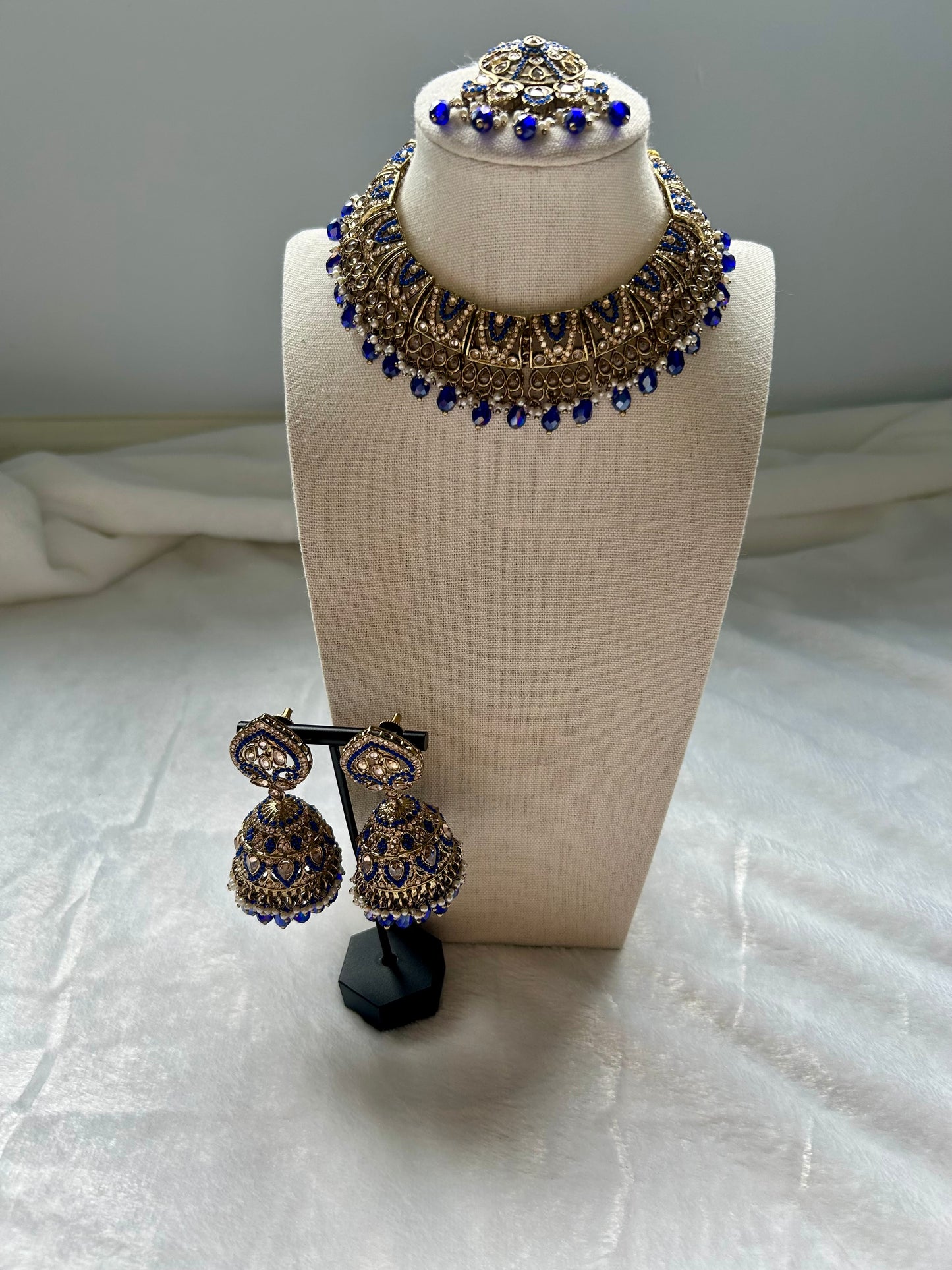 Blue Polki Choker Tikka Set