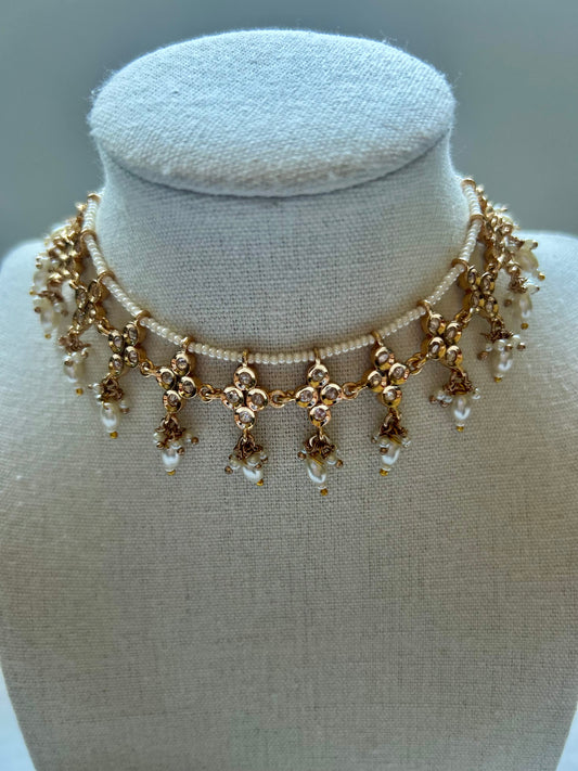 White Tyaani Kundan Choker Set