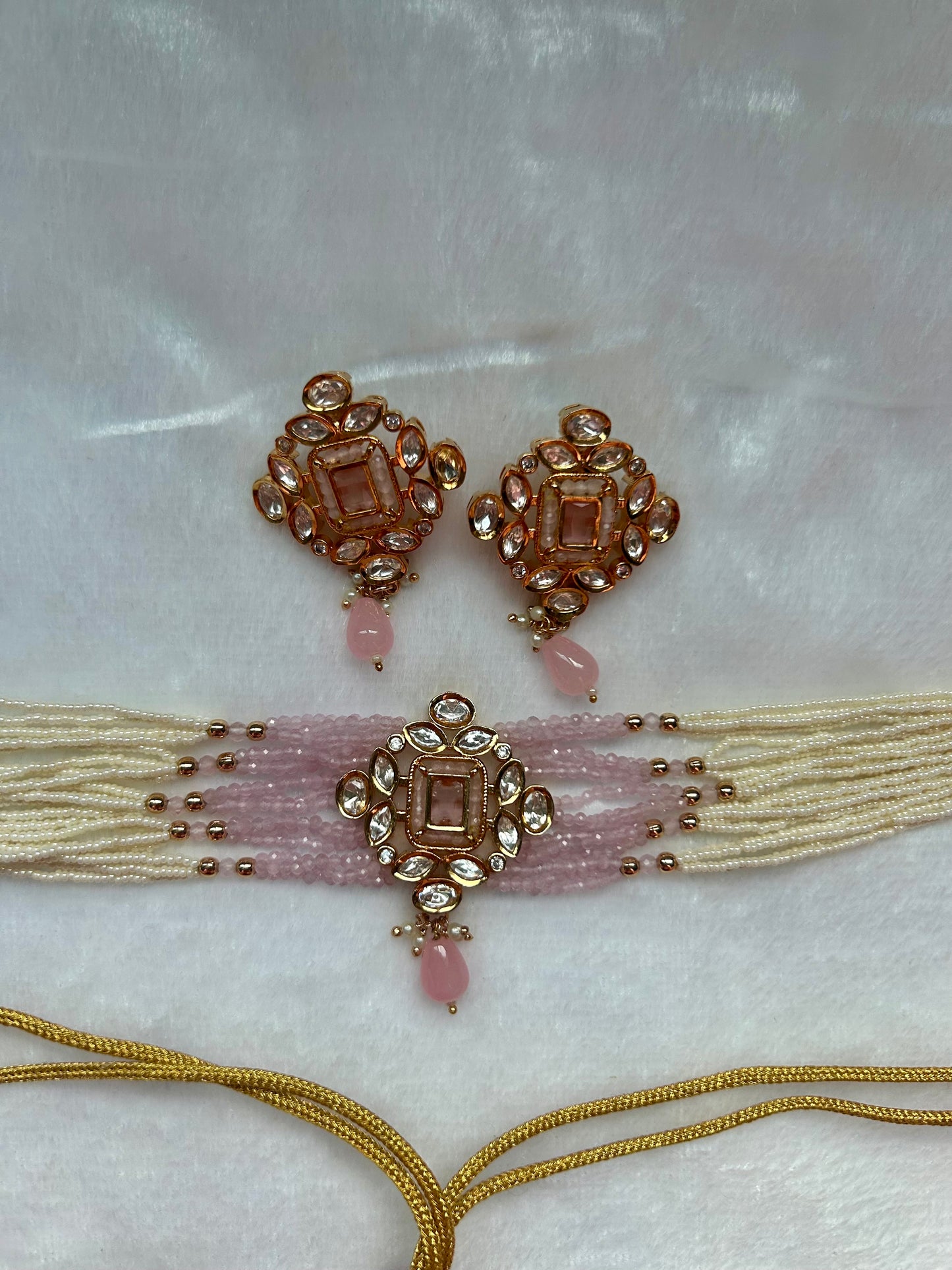 Pink Tyaani Choker Set