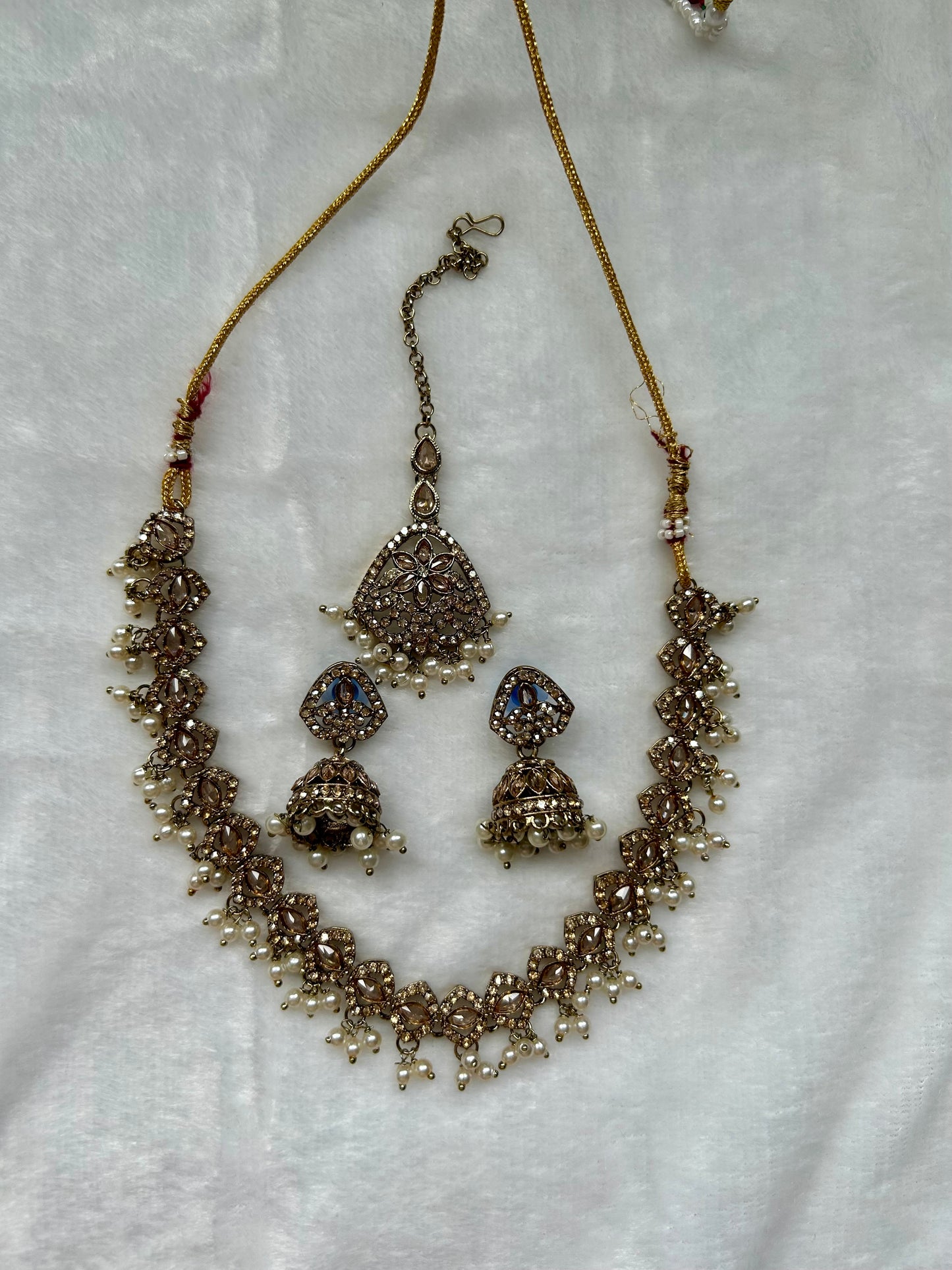 White Polki Choker Set