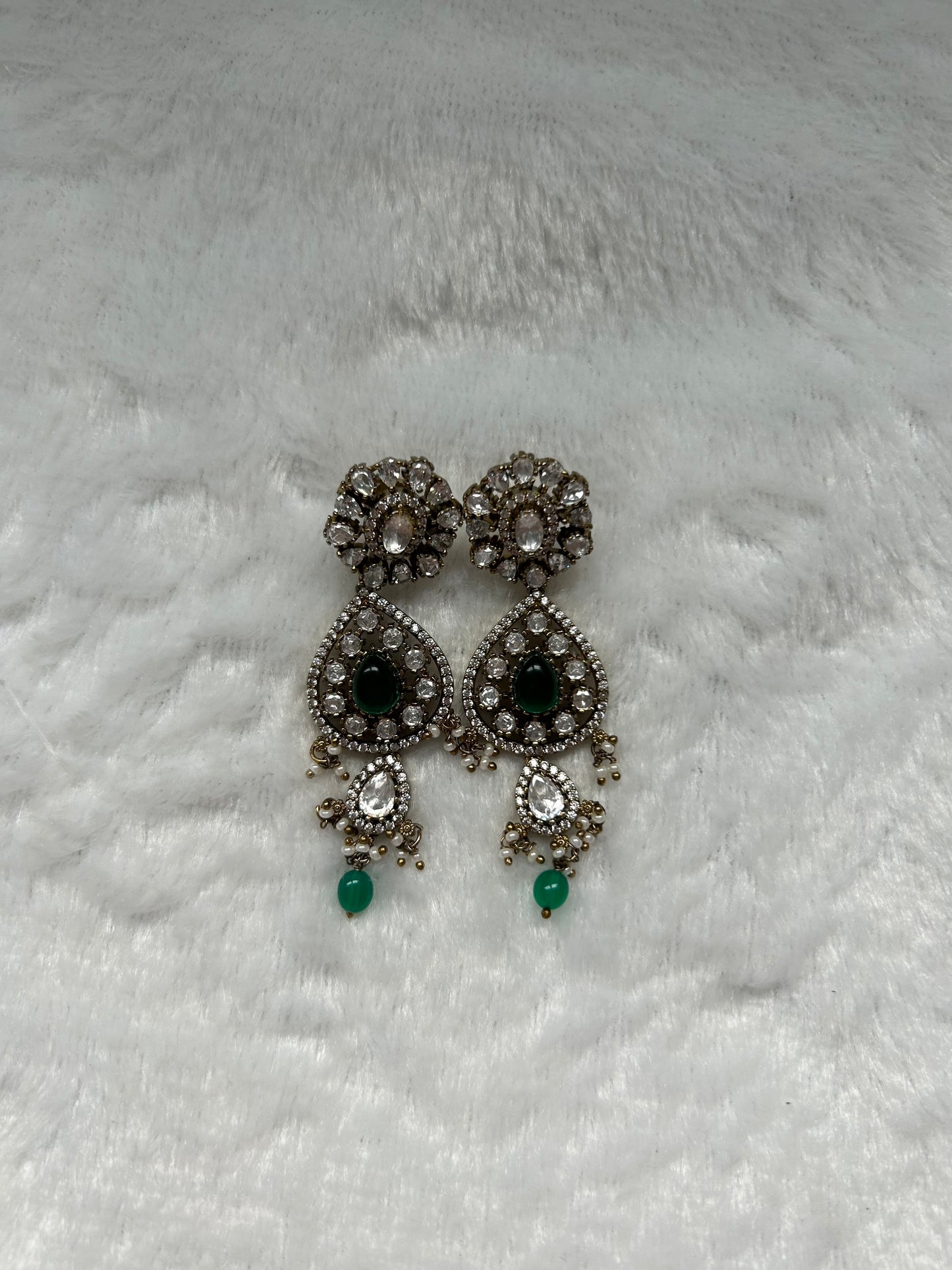 Emerald Green Moissanite Kundan Earrings