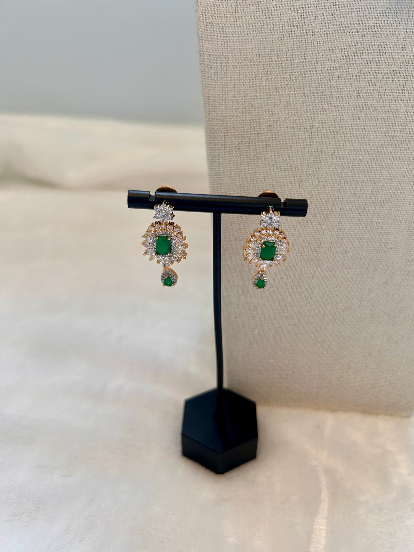 AD Dual Toned Emerald Green Choker Set