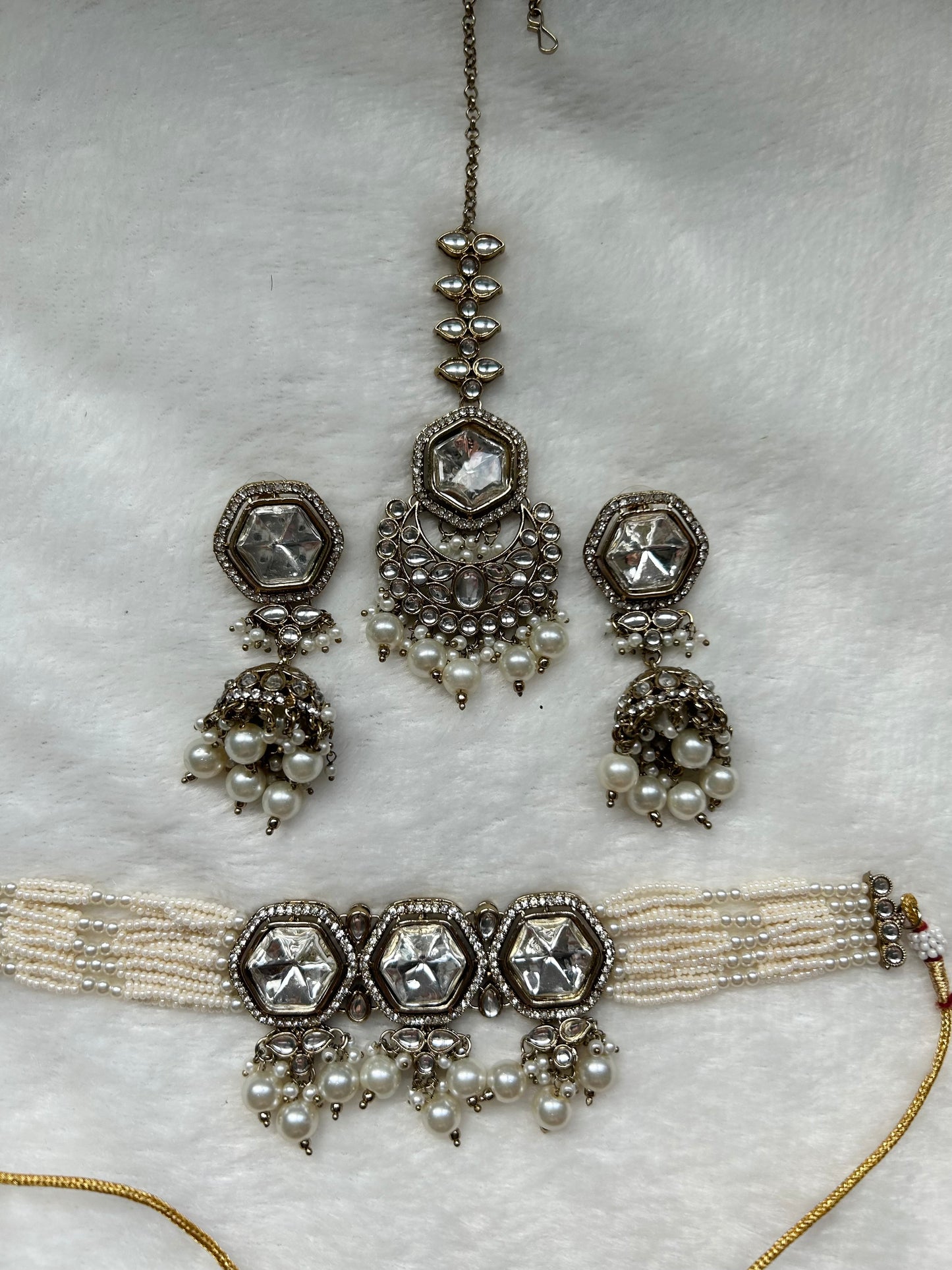 White Kundan Choker Set