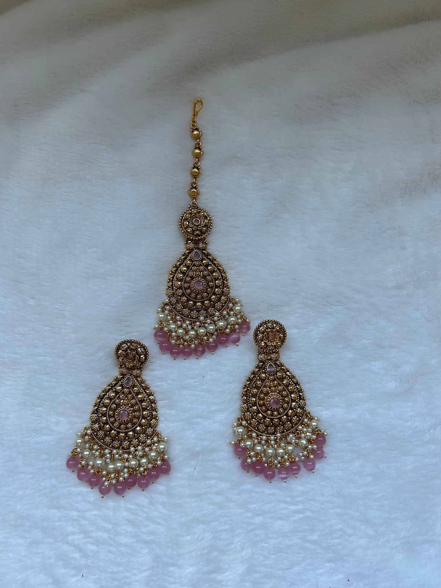 Light Purple Gold Handcrafted Tikka Set