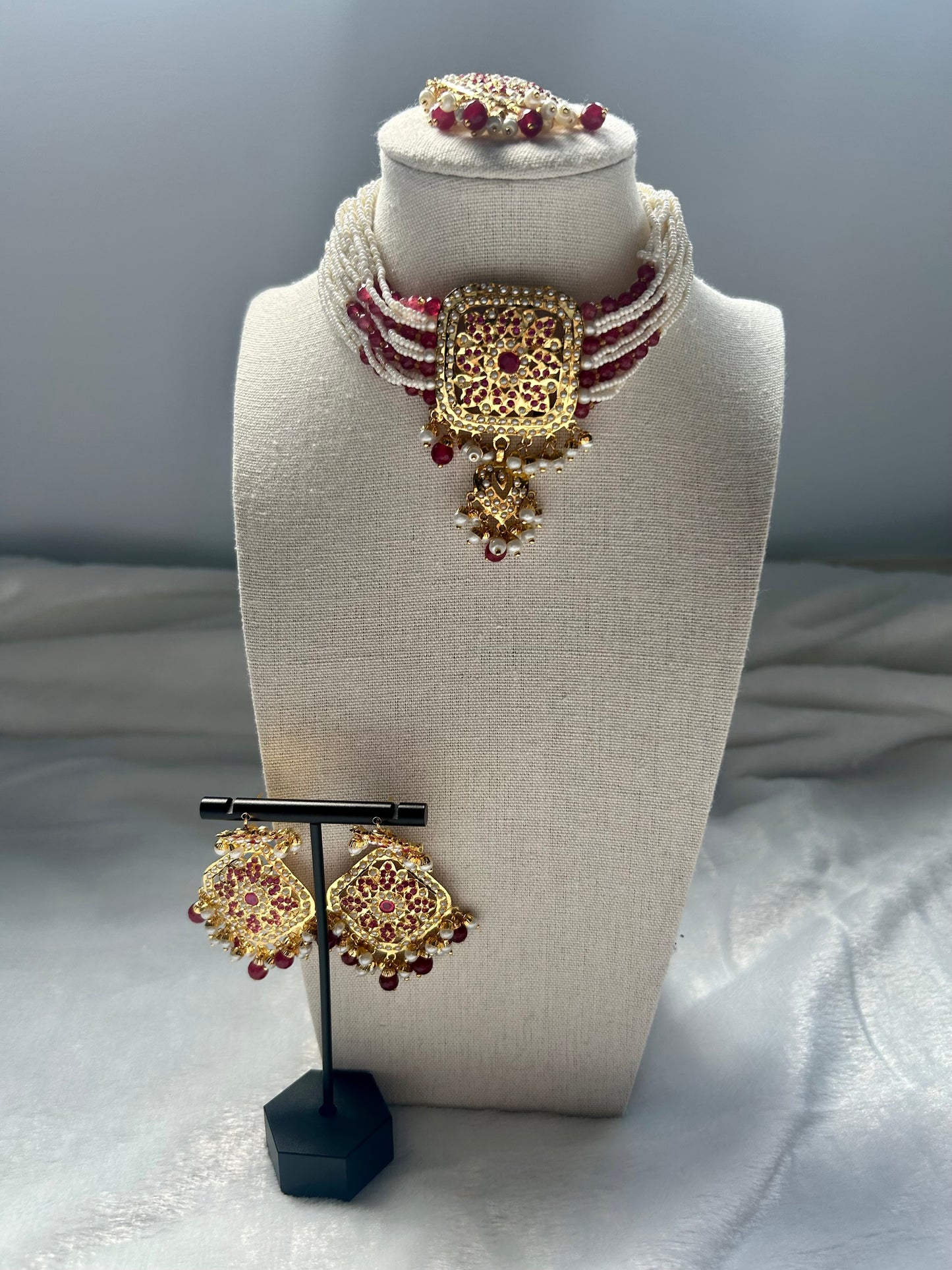 Red Jadau Kundan Choker Set