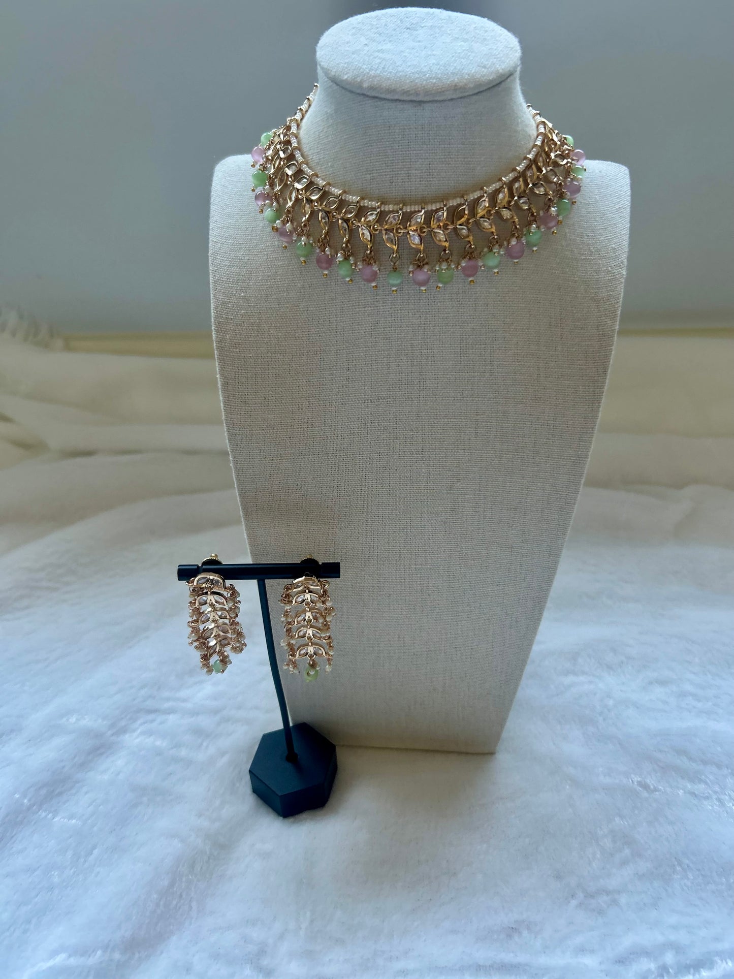 Mint & Pink Tyaani Choker Set