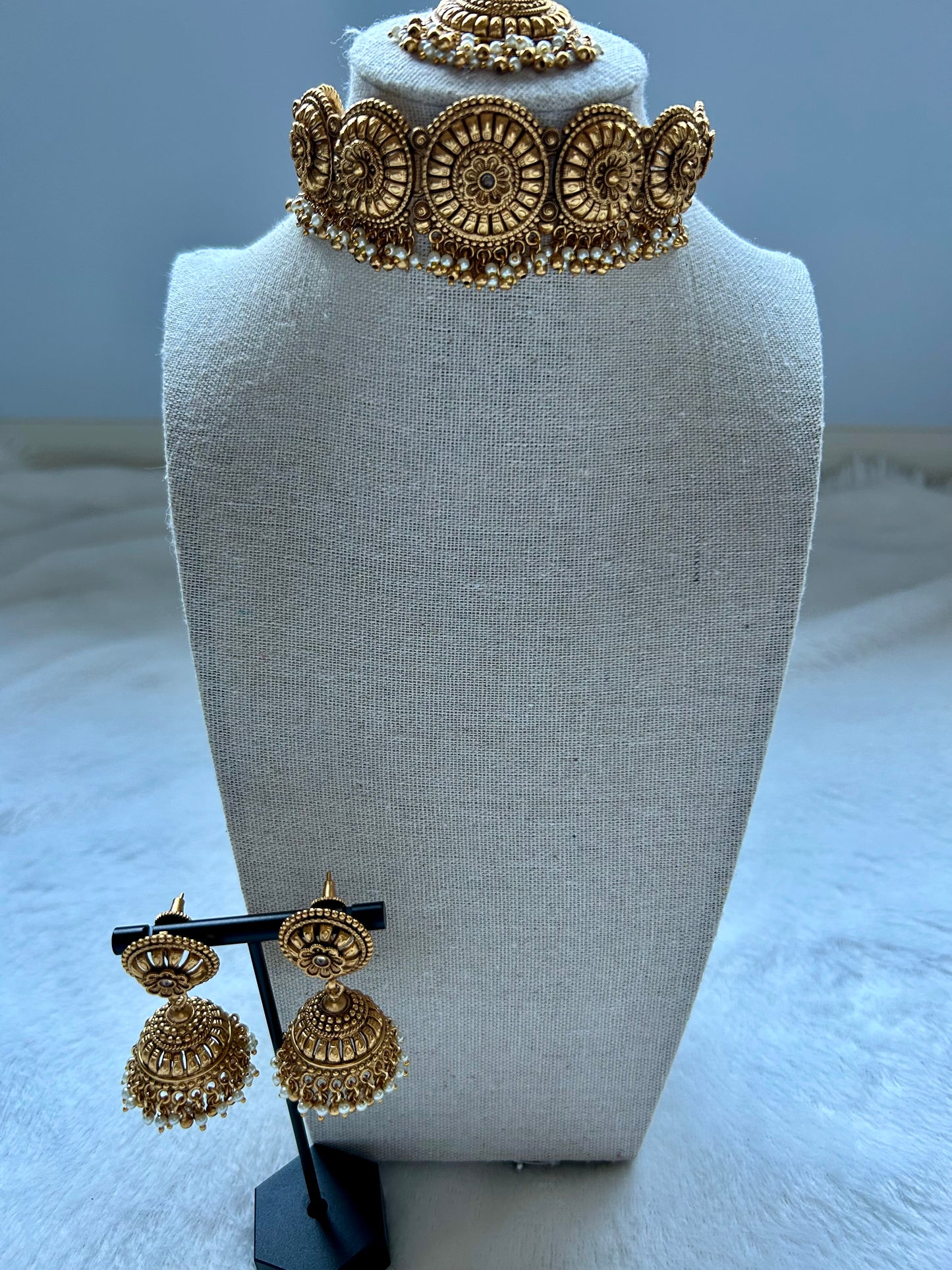 Rajwadi Gold Choker Set