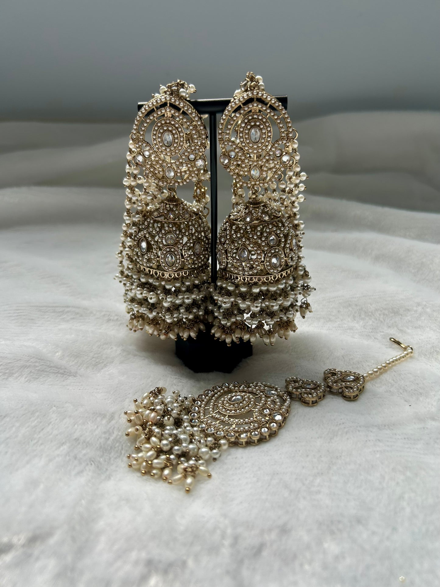 White Polki Sahara Jhumki Tikka Set