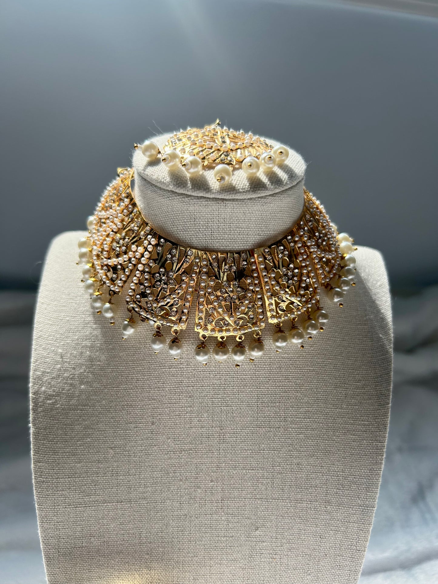 White Jadau Kundan Choker Set