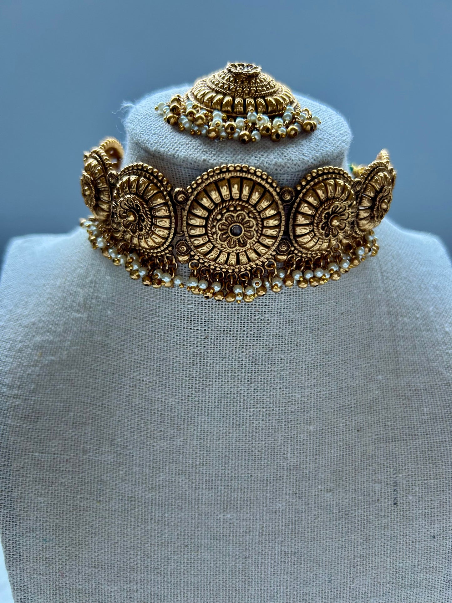 Rajwadi Gold Choker Set