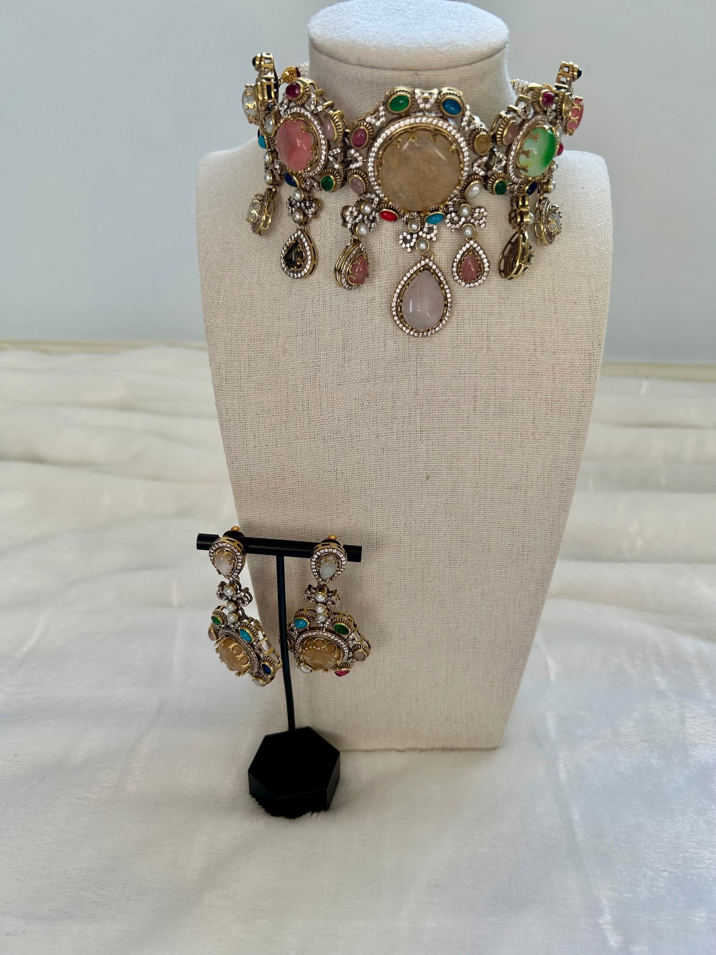 Multi Mossanite Kundan Choker Set