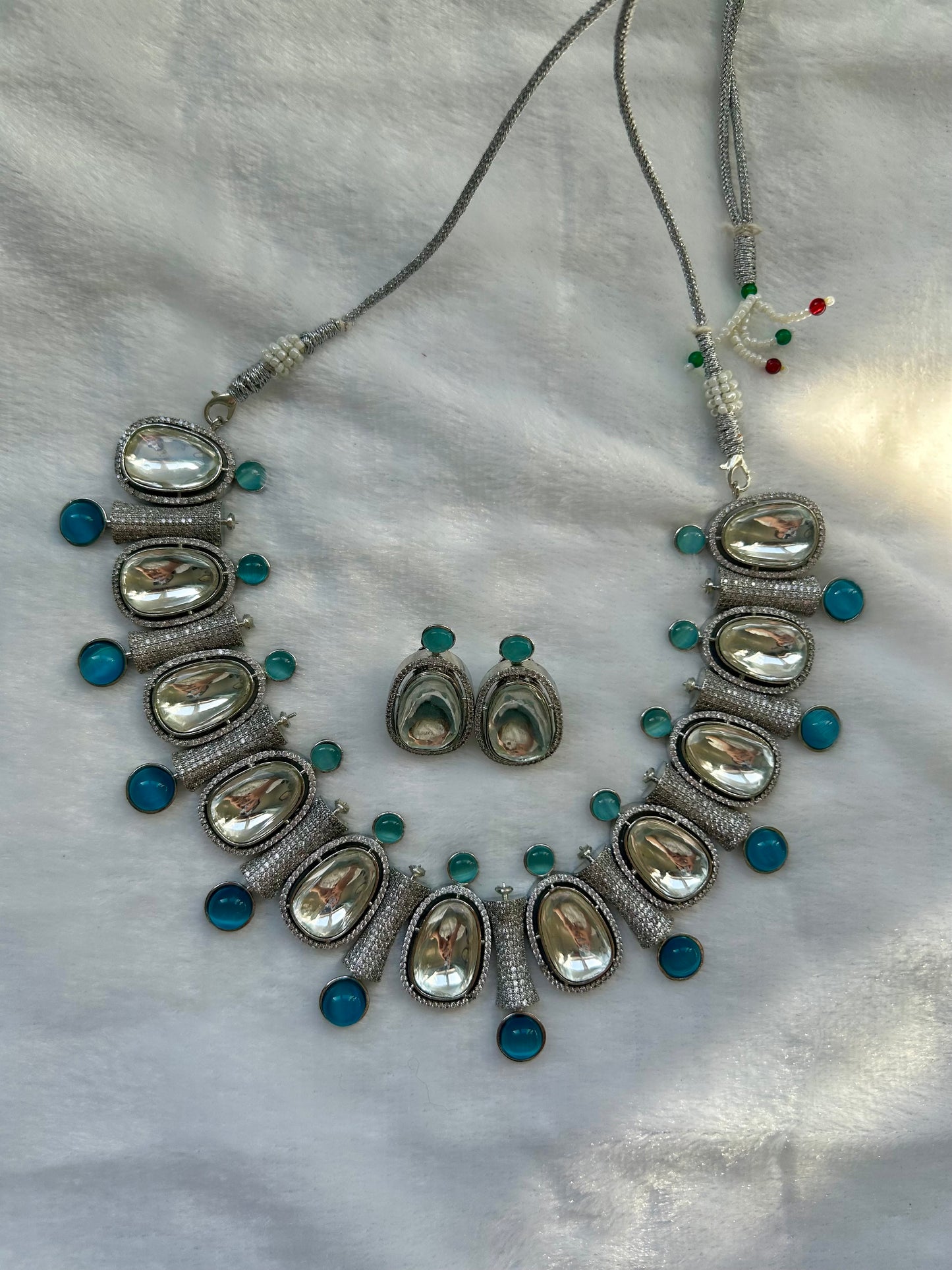 Blue AD & Uncut Kundan Choker Set