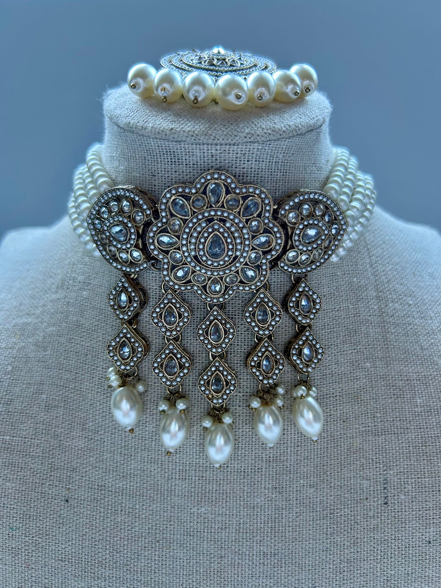 Pakistani Inspired White Choker Set