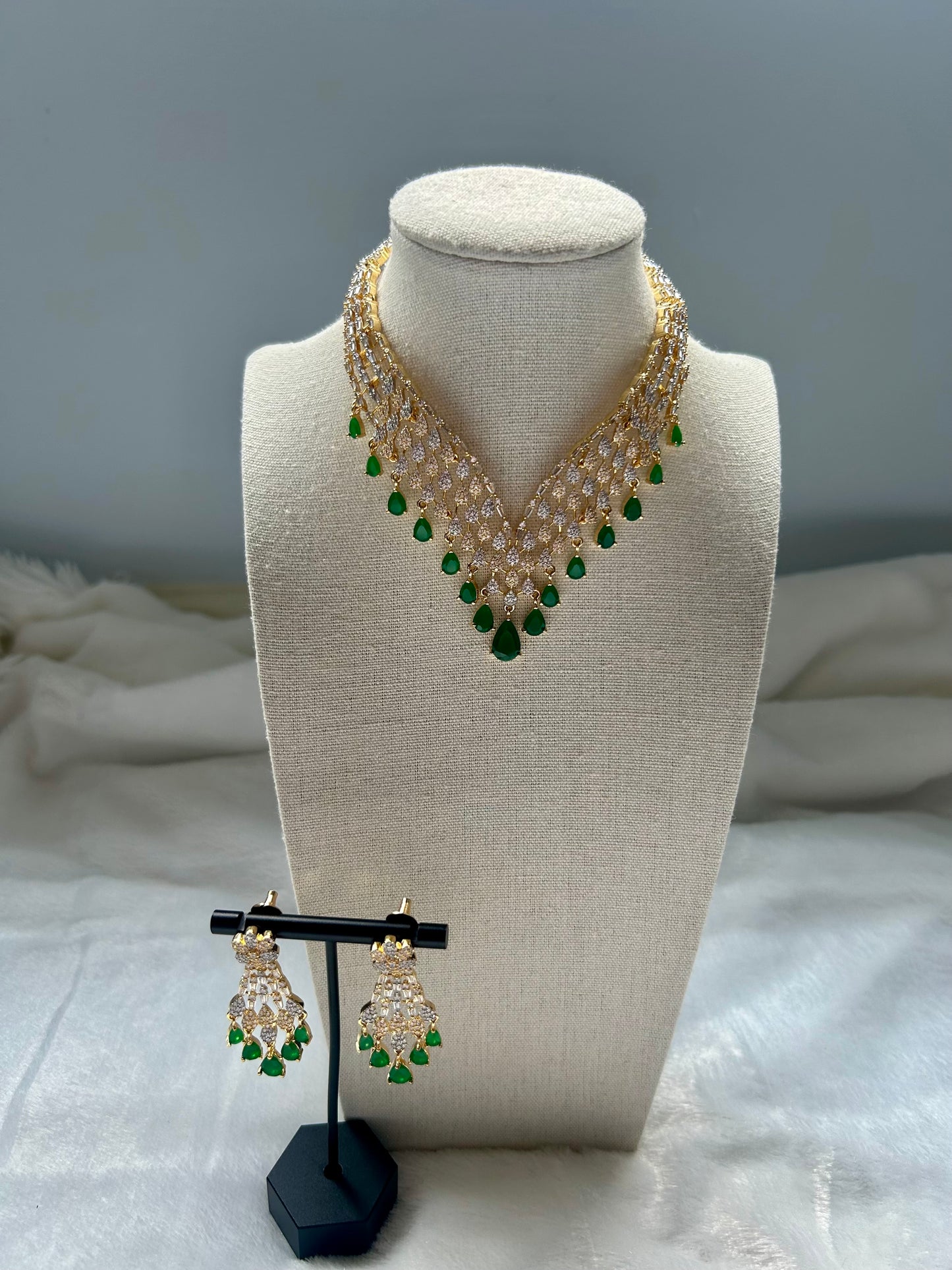 AD Emerald Green Ruby Necklace Set