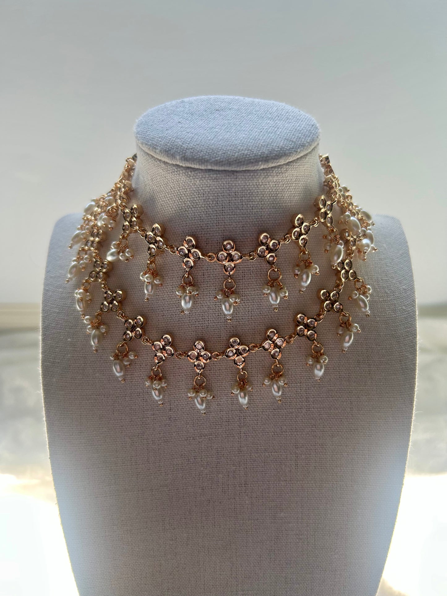 White Tyaani Kundan Two Layered Set