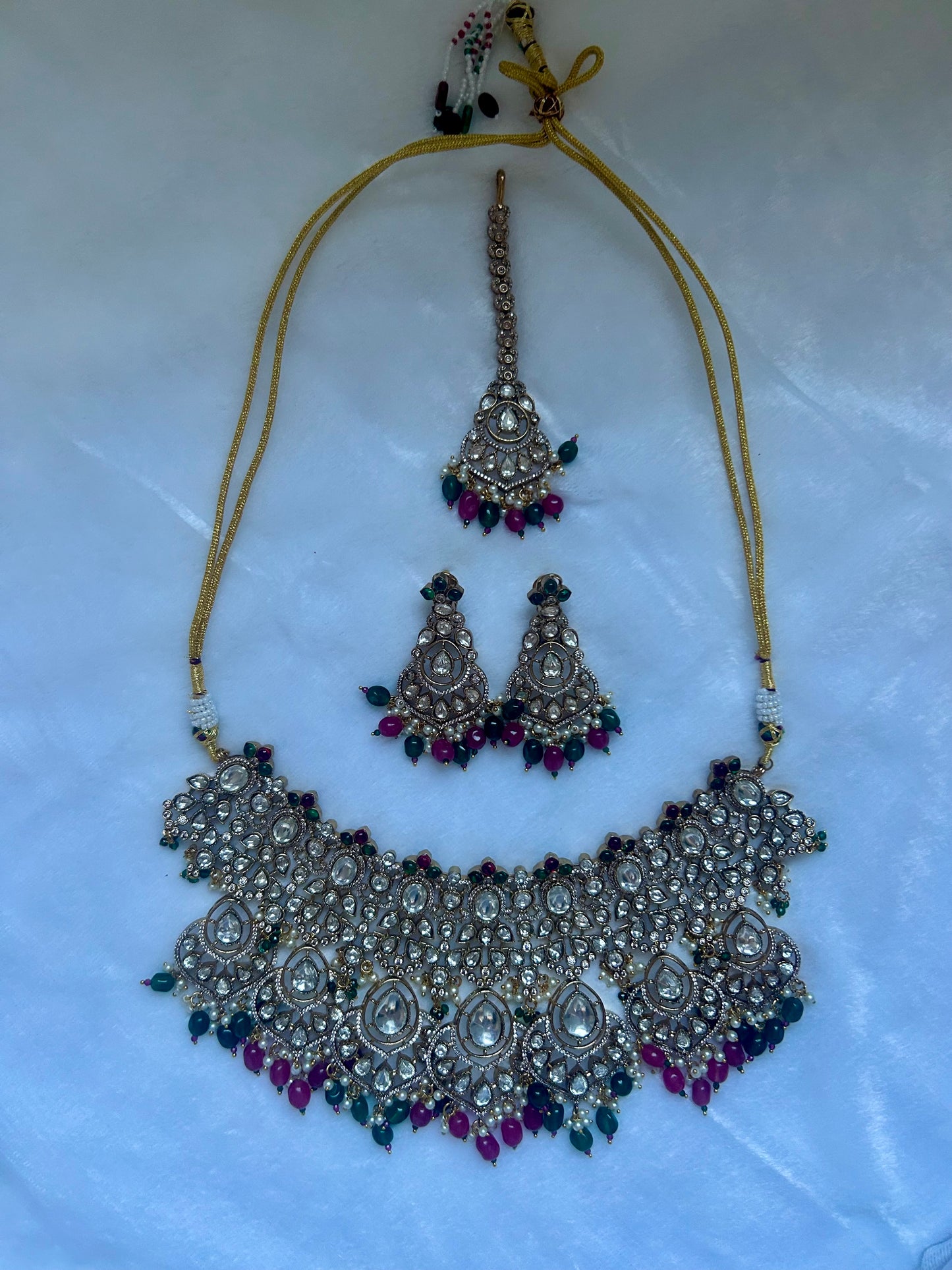 Green & Dark Red/Pink Full Choker Set