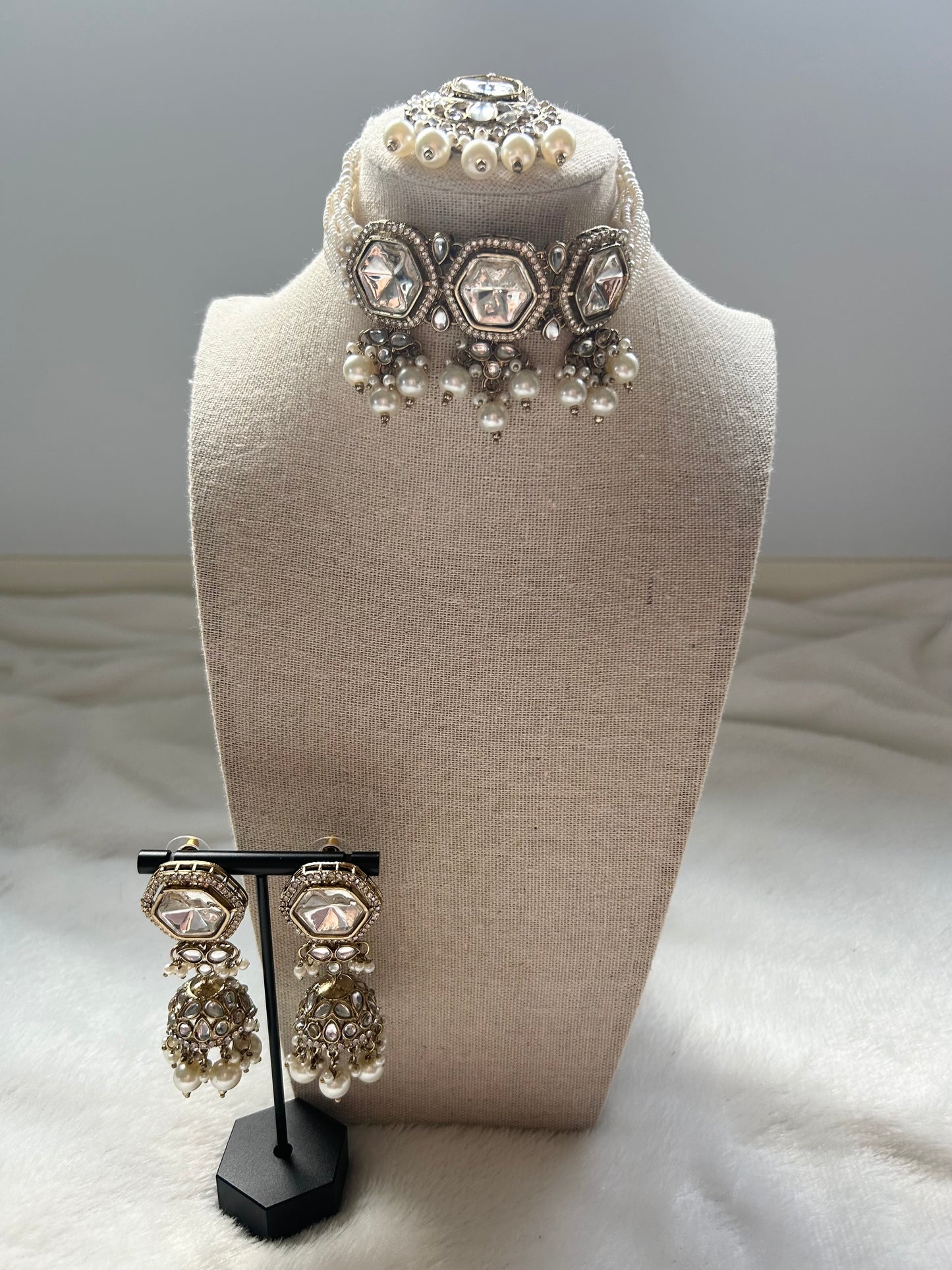 White Kundan Choker Set