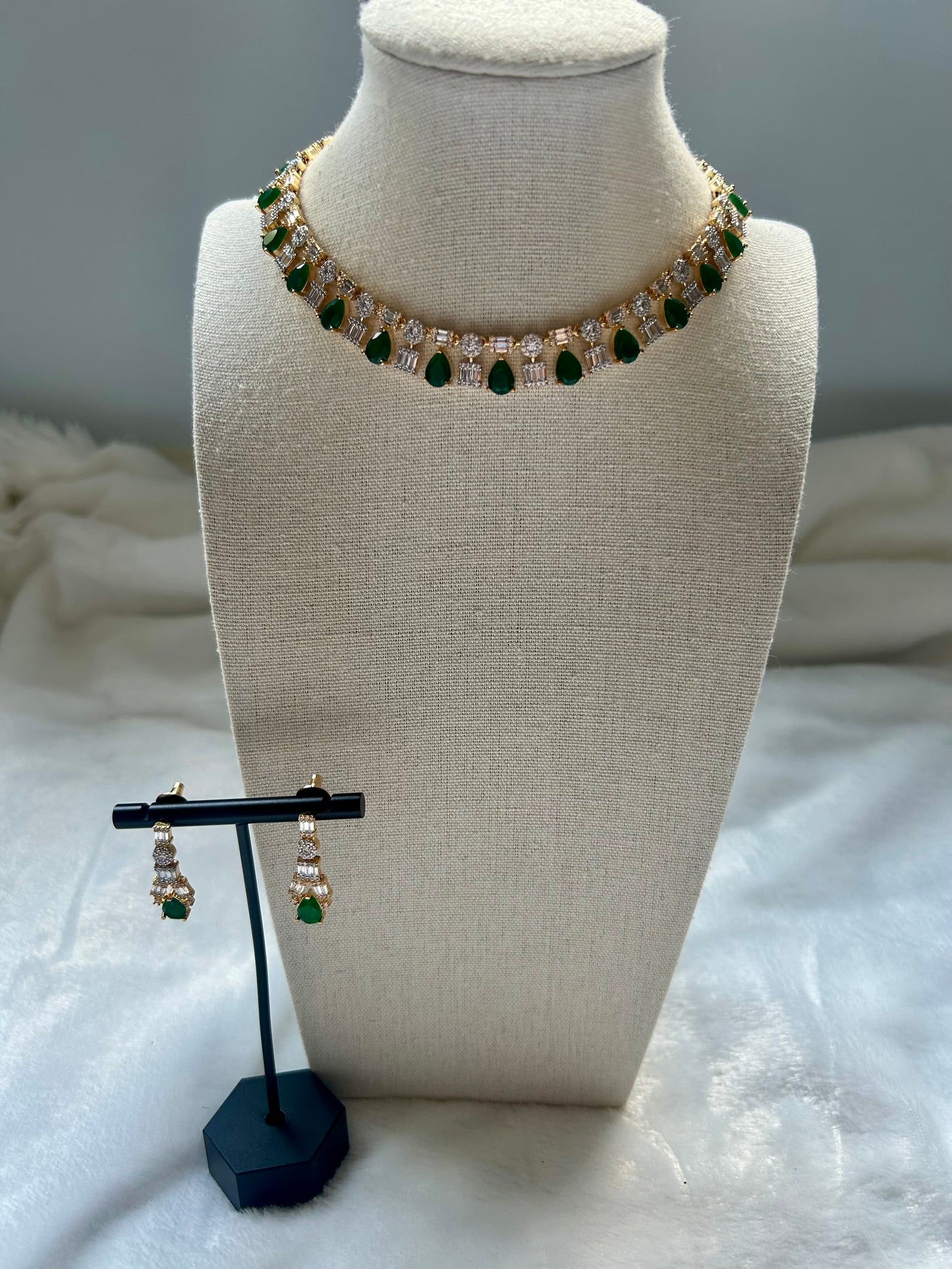 AD Green Necklace Set