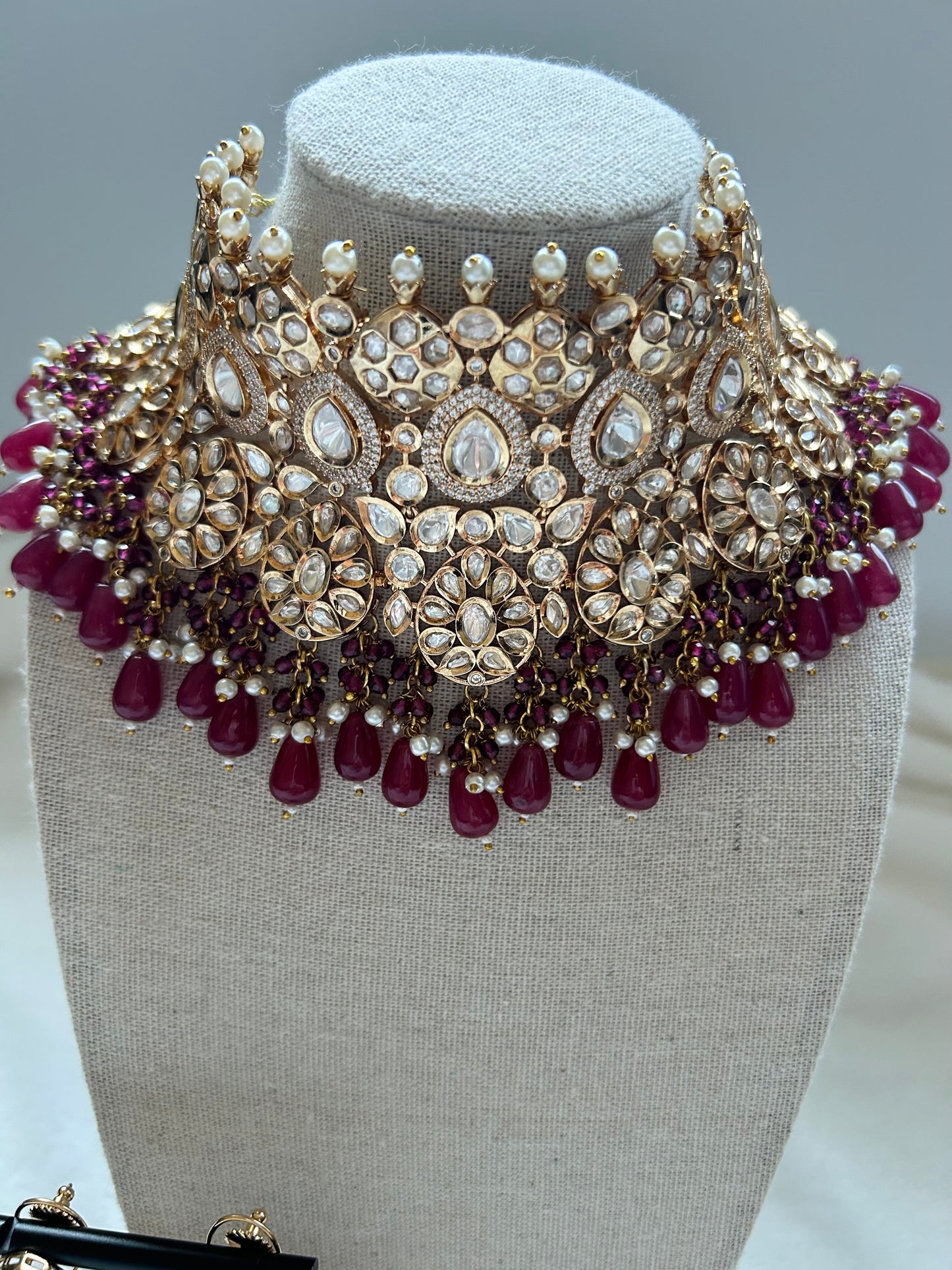 Tyaani Kundan Dark Red/Pink Bridal Set