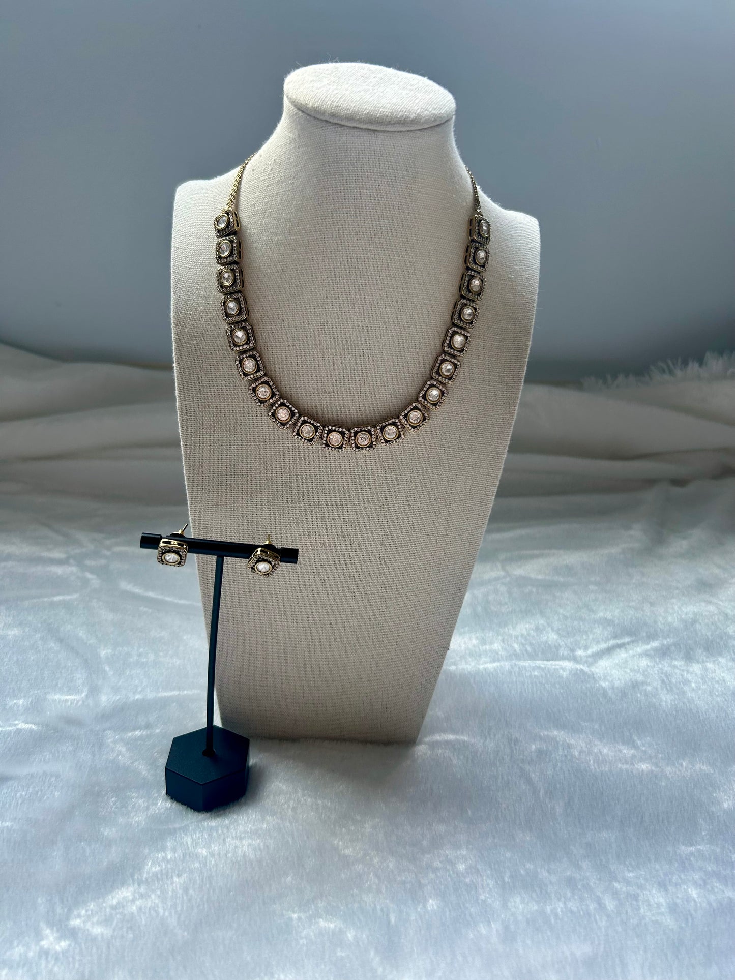 White Moissanite Kundan Choker Set