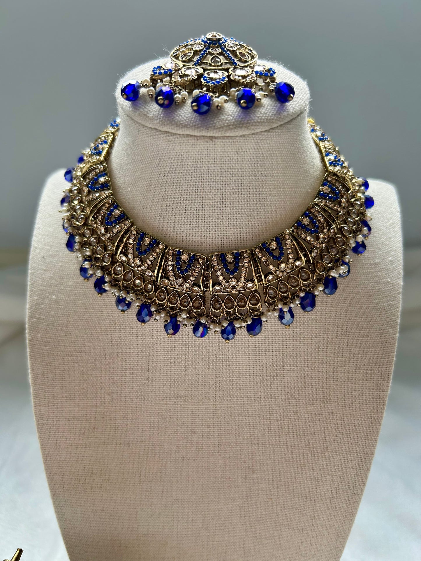 Blue Polki Choker Tikka Set