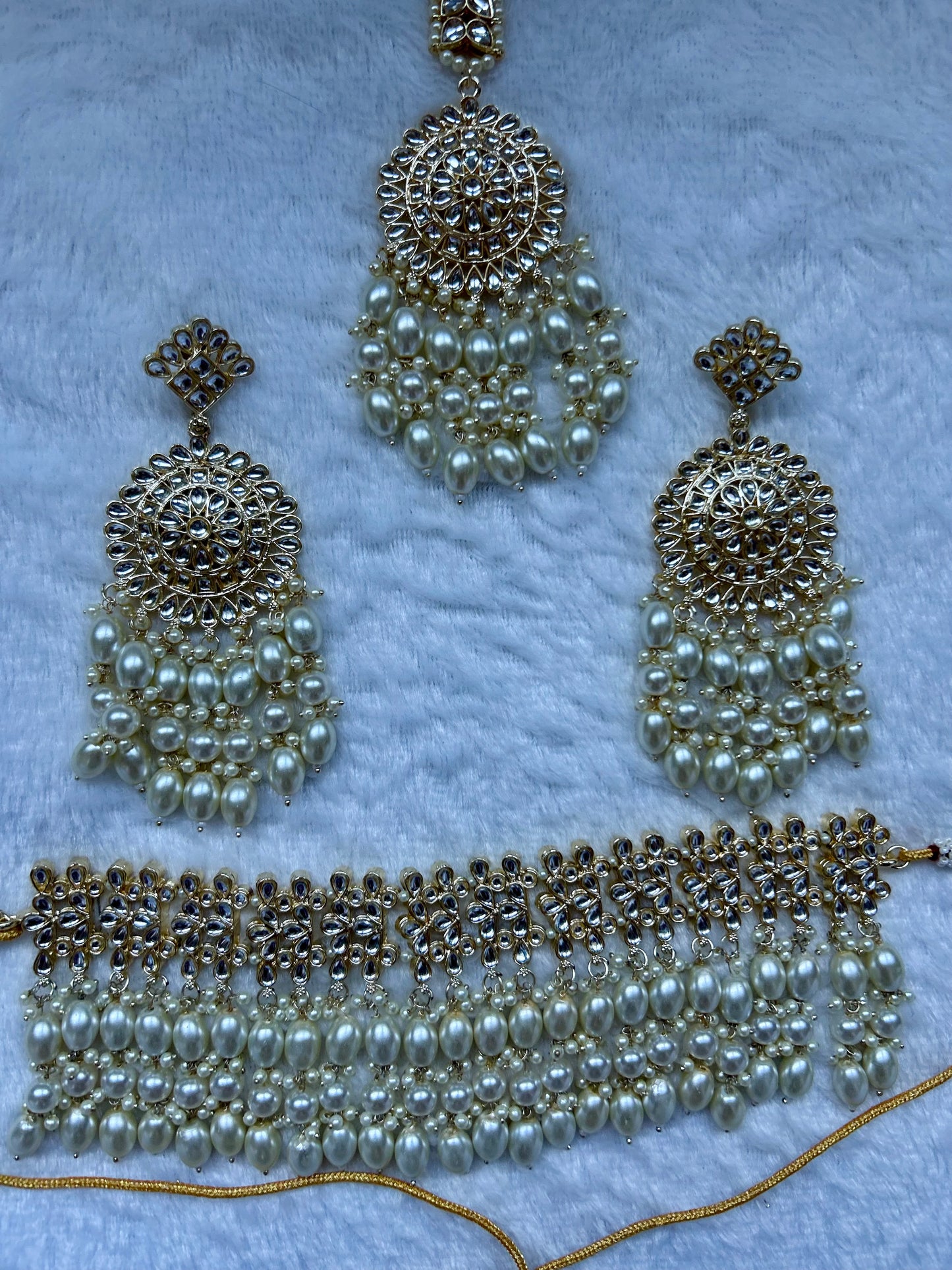 Punjabi White Choker Kundan Set