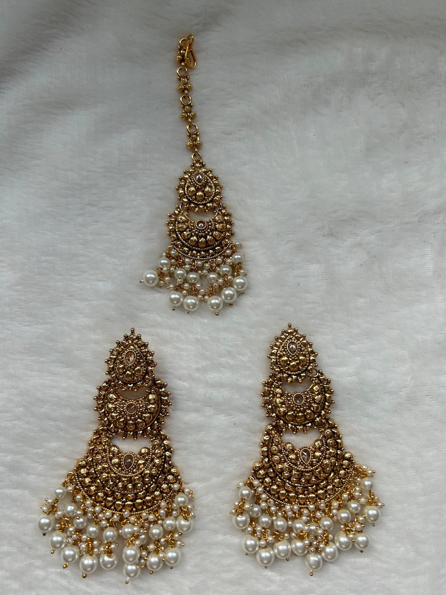 White Handcrafted Gold Tikka Set