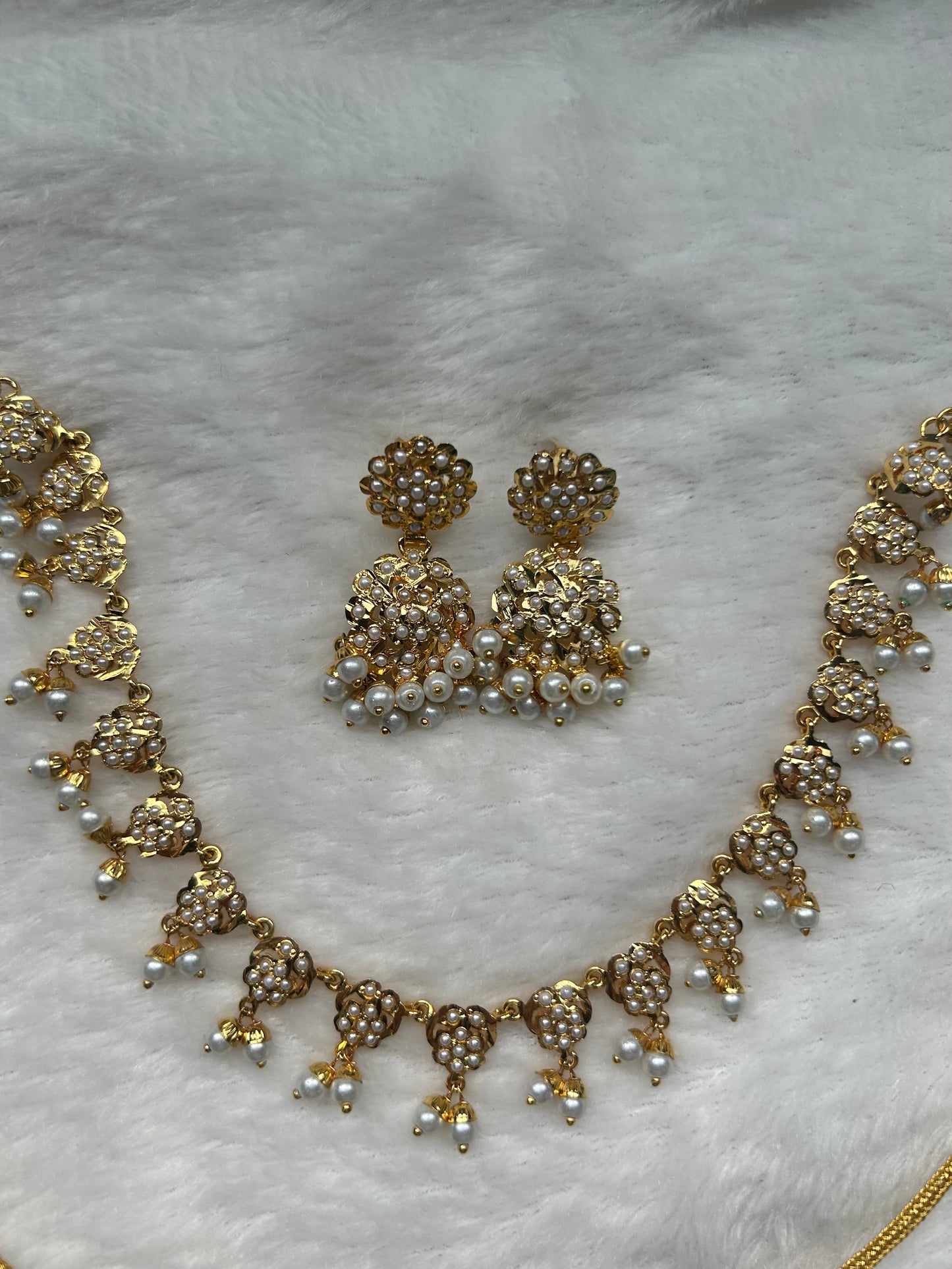 White Jadau Kundan Choker Set