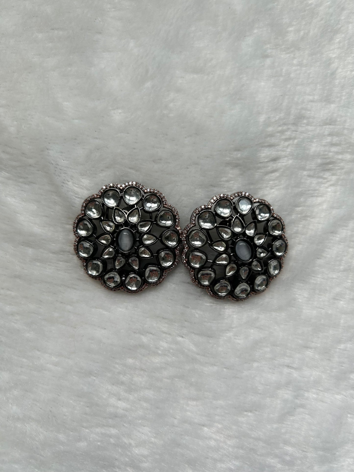 Oxidized Grey Uncut Kundan Studs