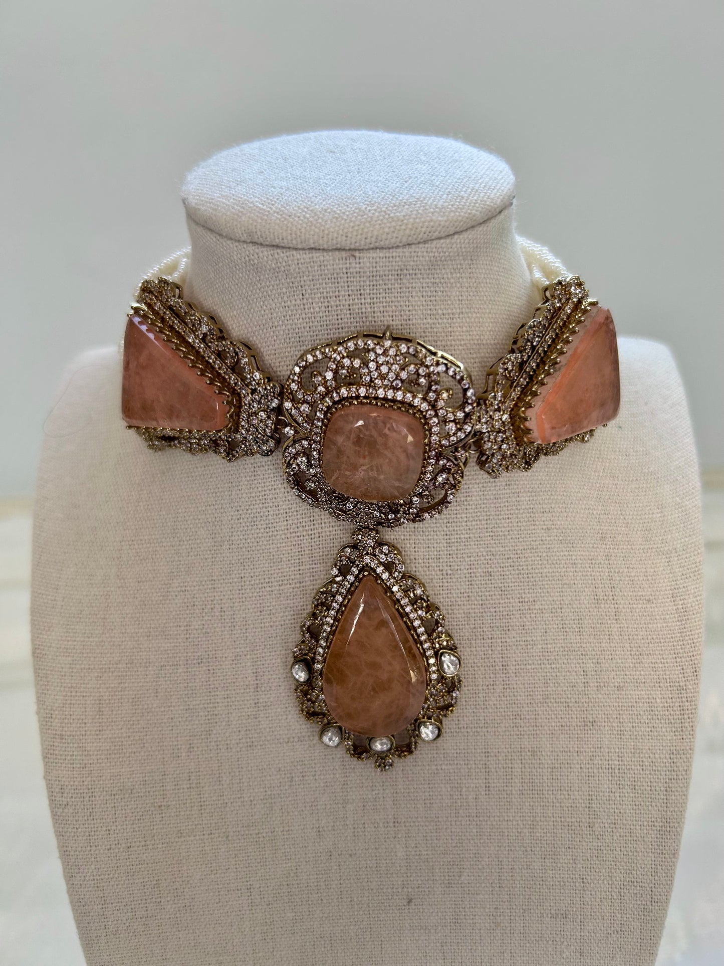 Light Pink Doublet Choker Set
