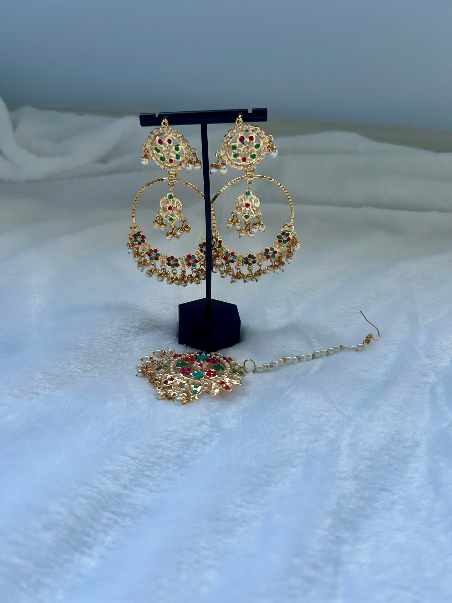 Multi Jadau Kundan Tikka Set