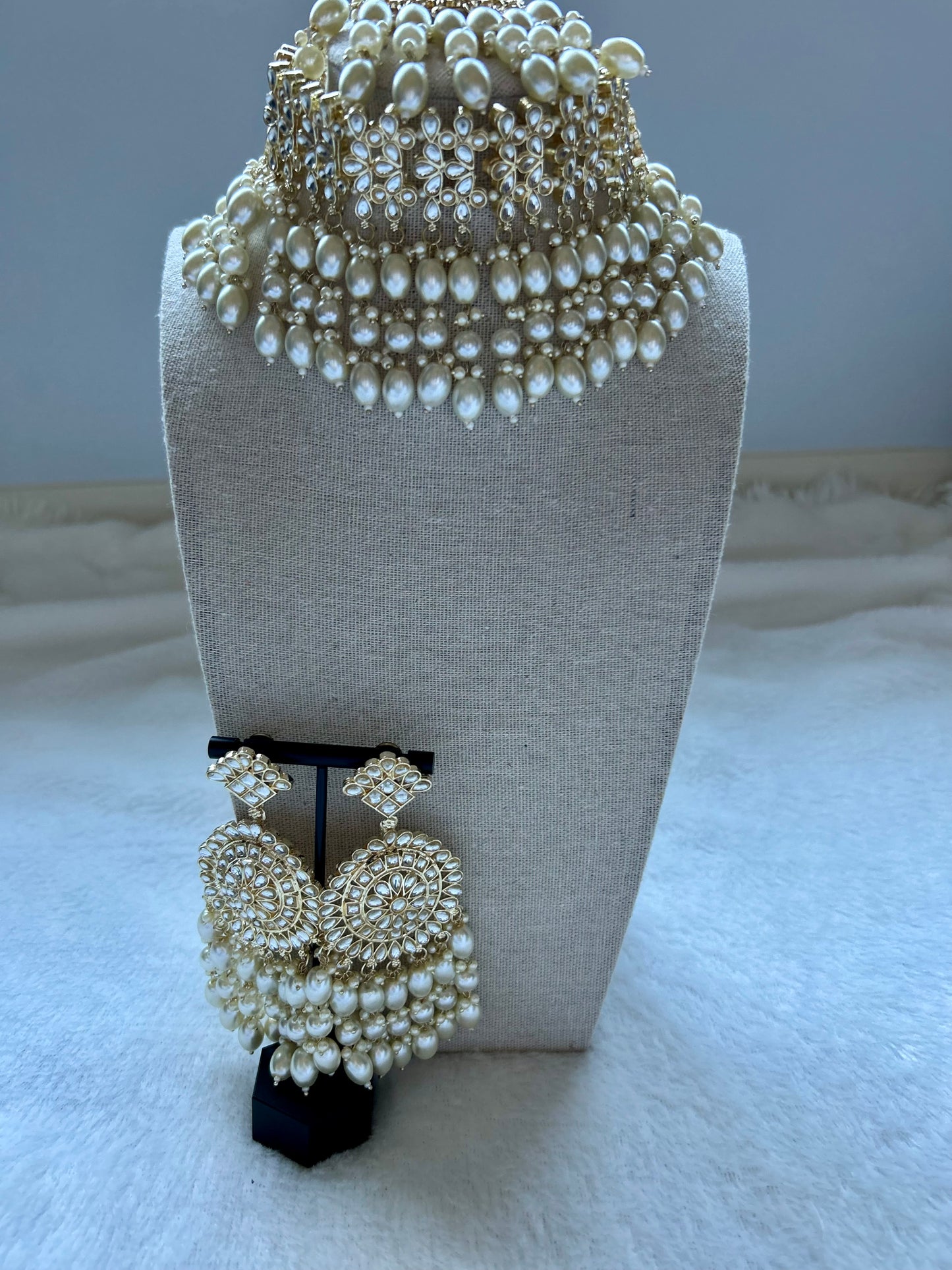 Punjabi White Choker Kundan Set