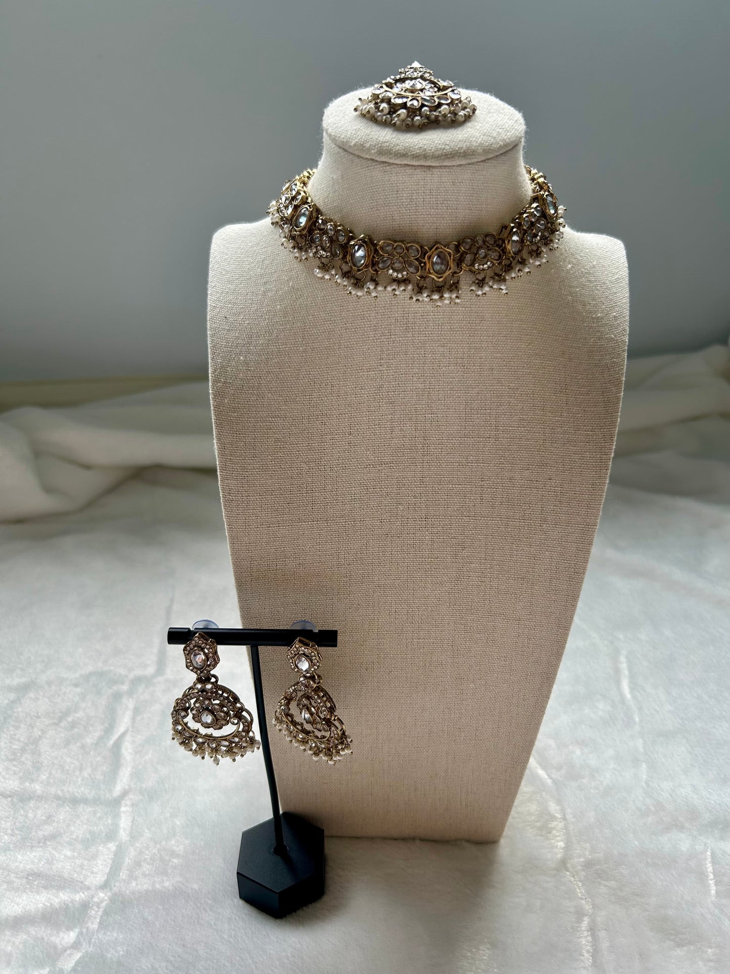 White Polki Choker Set