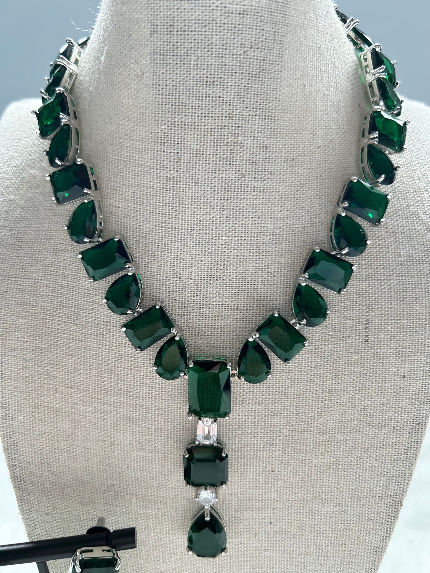 AD Emerald Green Long Necklace Set