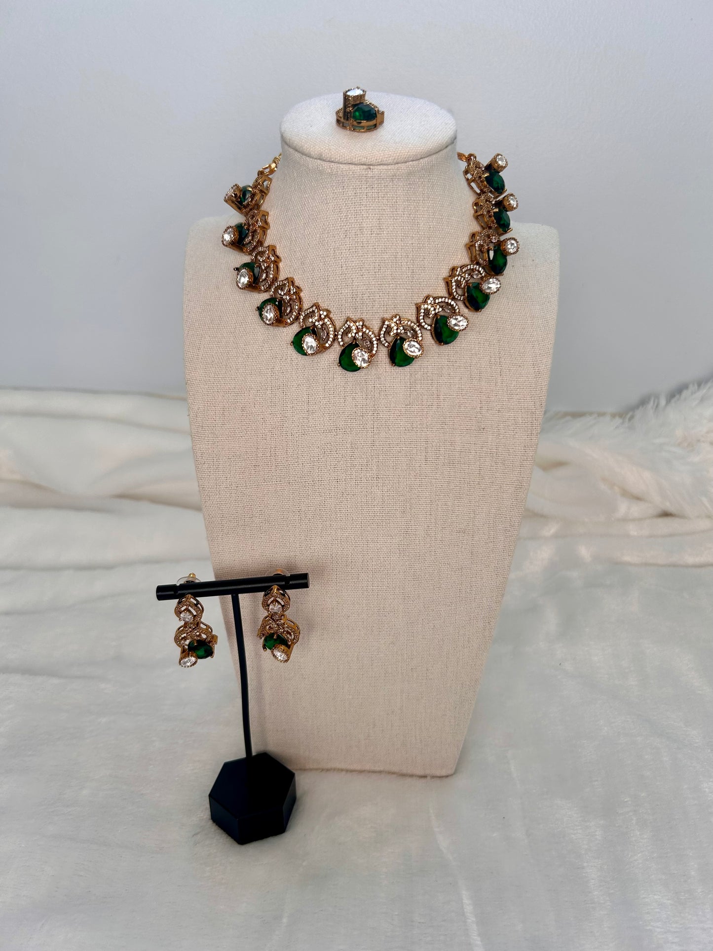 Emerald Green Moissanite Kundan Set
