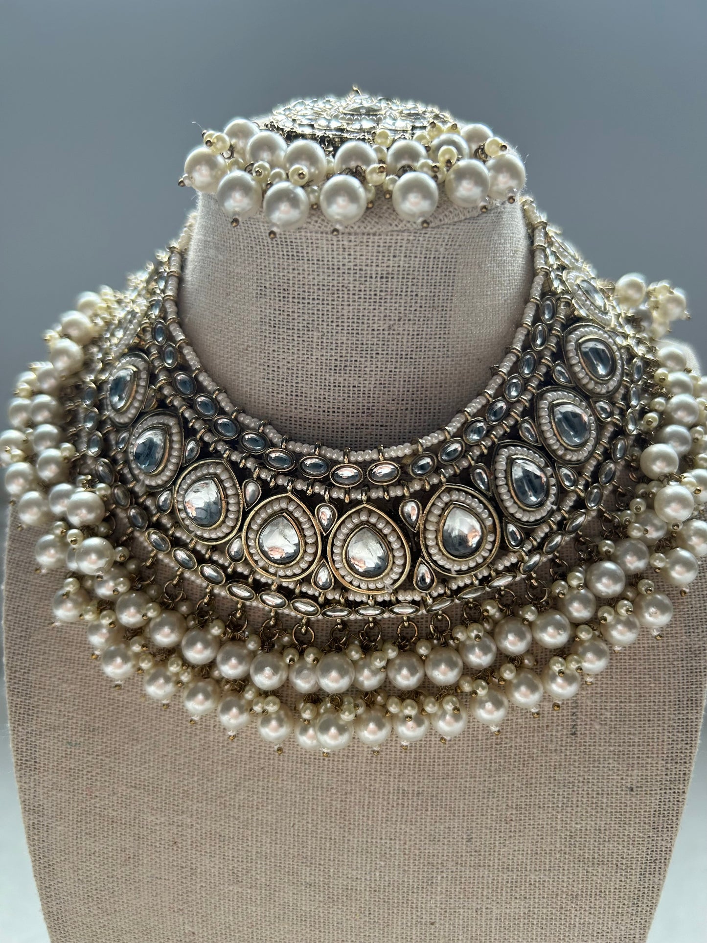 White Kundan Full Choker Set