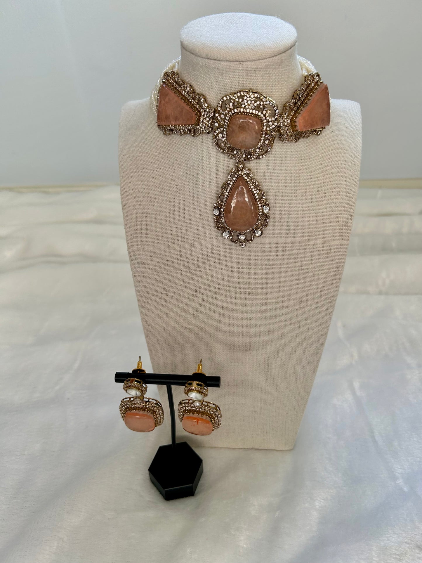 Light Pink Doublet Choker Set