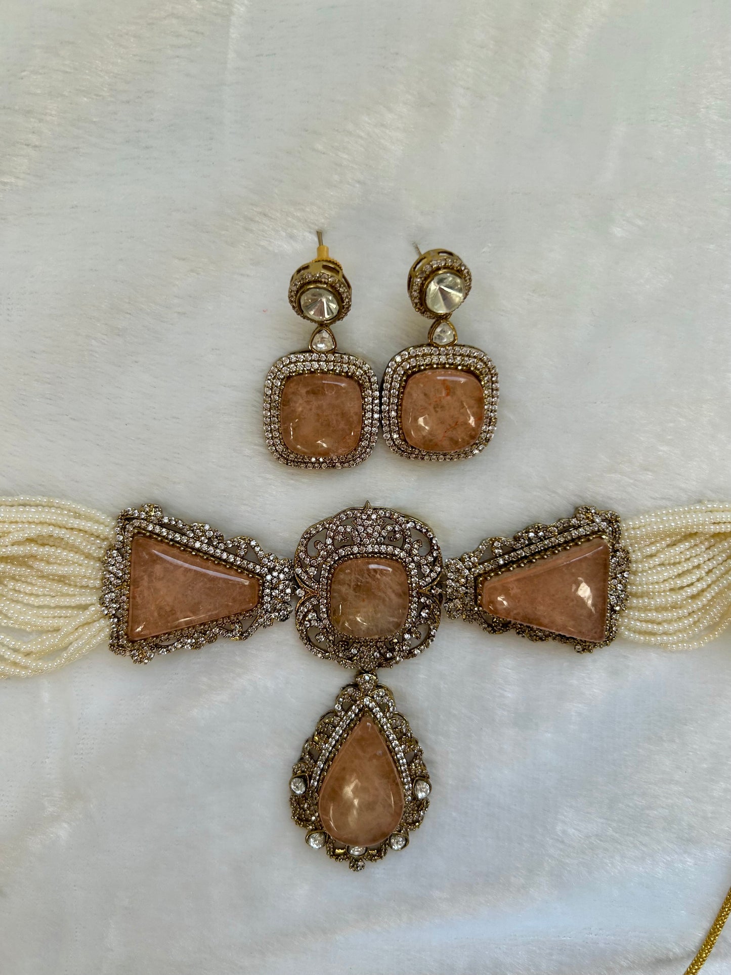 Light Pink Doublet Choker Set