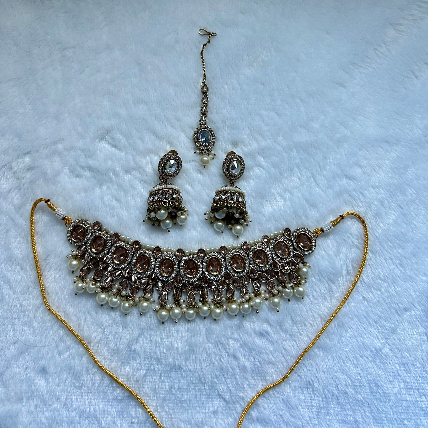 White Polki Choker Tikka Set