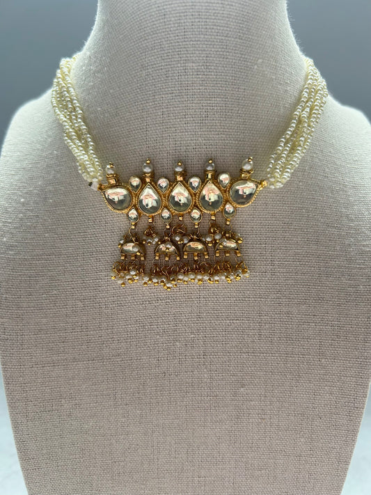 White Pachi Kundan Choker Set