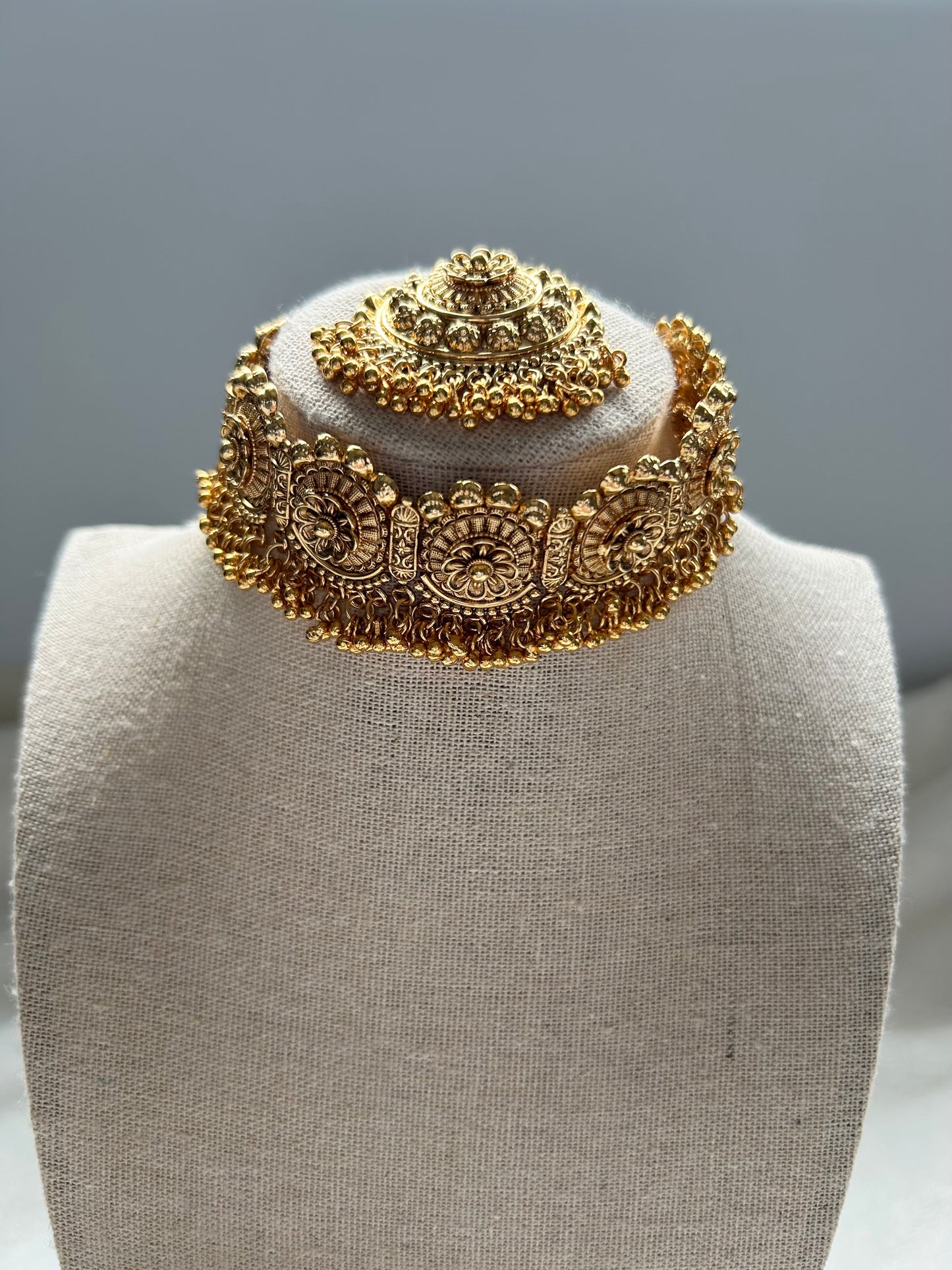 Gold Crafted Choker Set