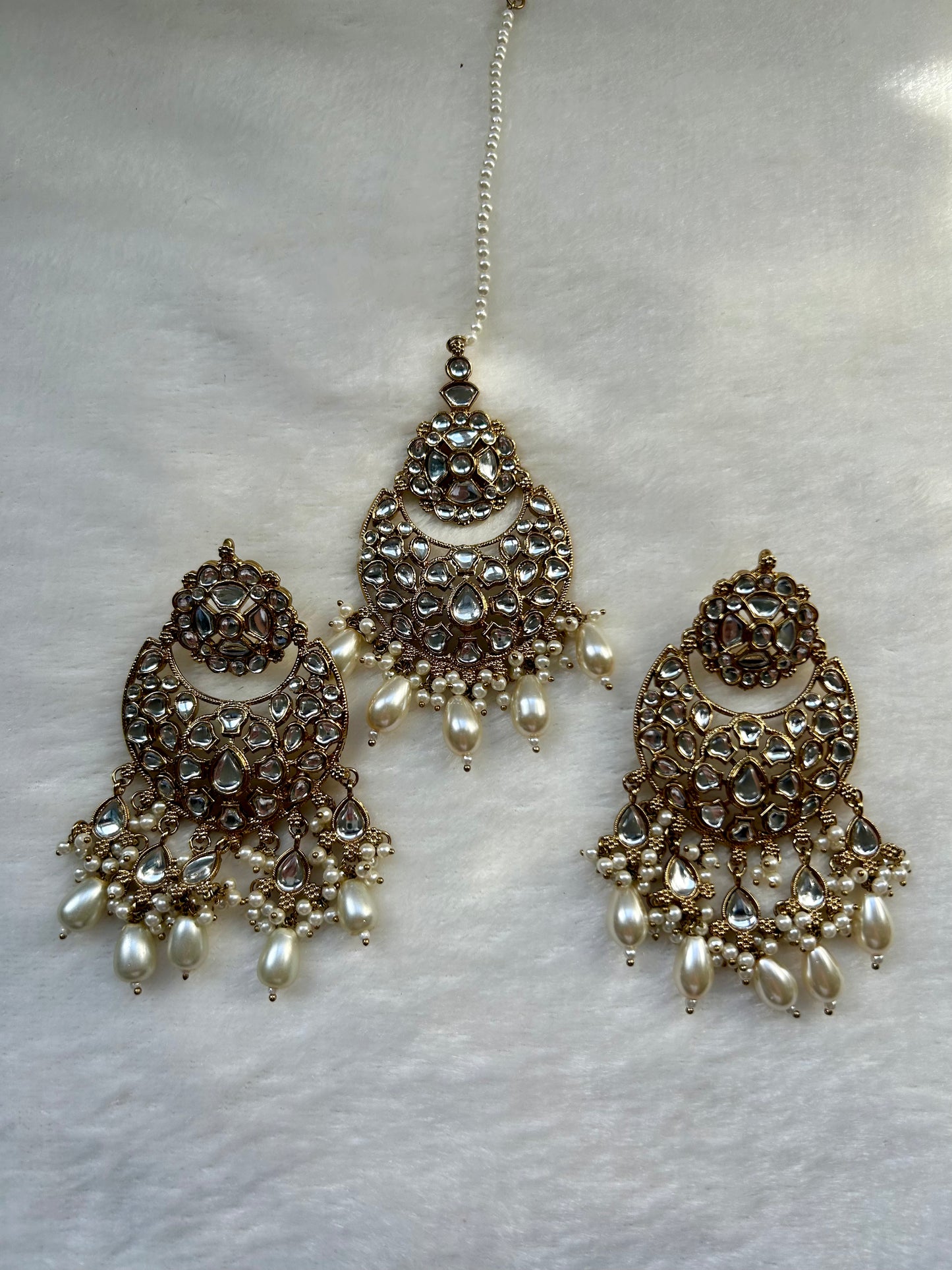 White Kundan Tikka Set