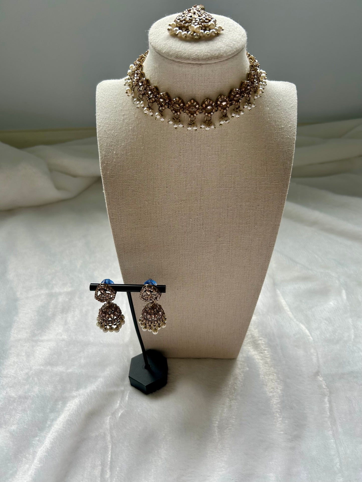 White Polki Choker Set