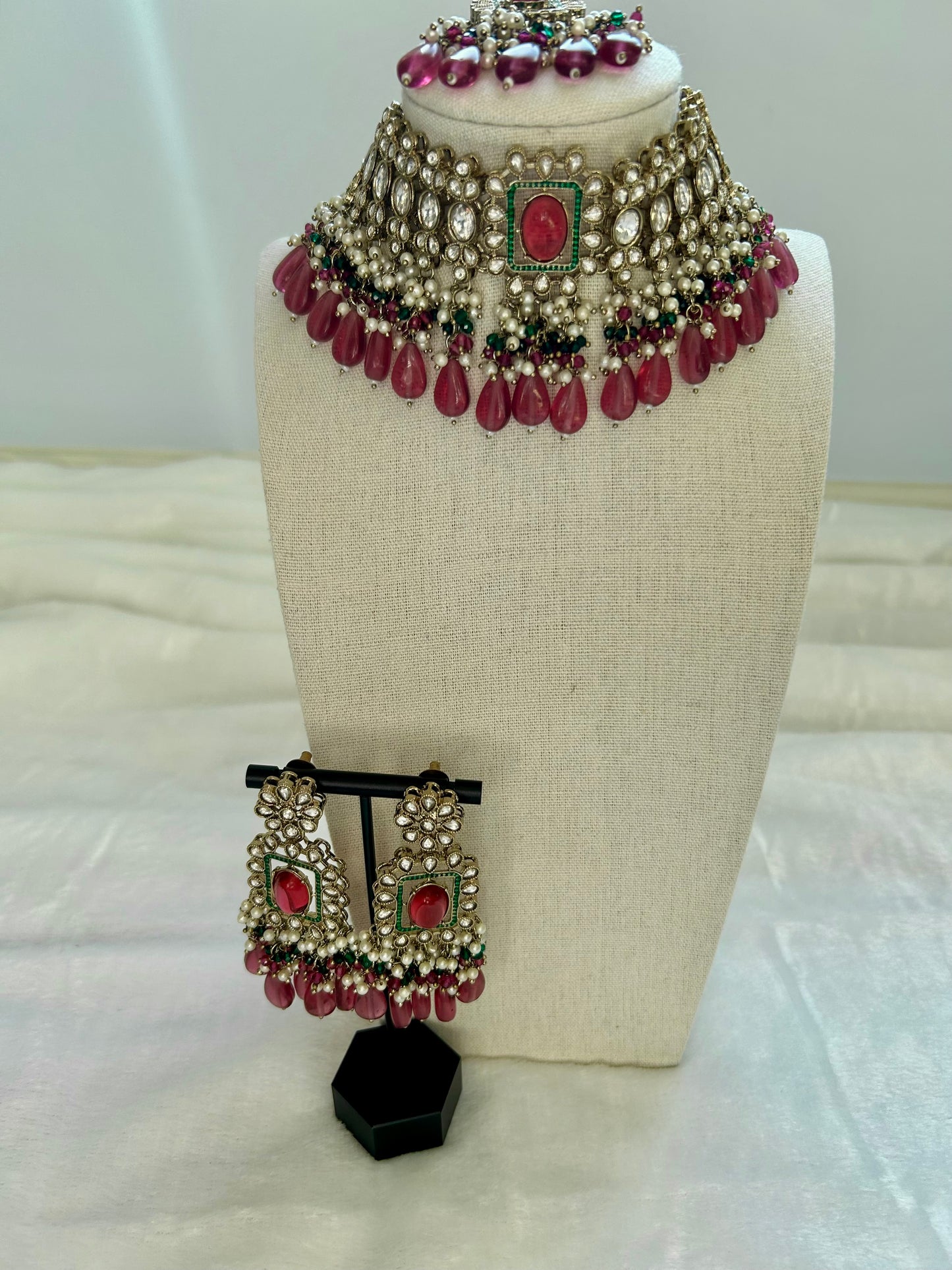 Dark Red/Pink Kundan Choker Tikka Set