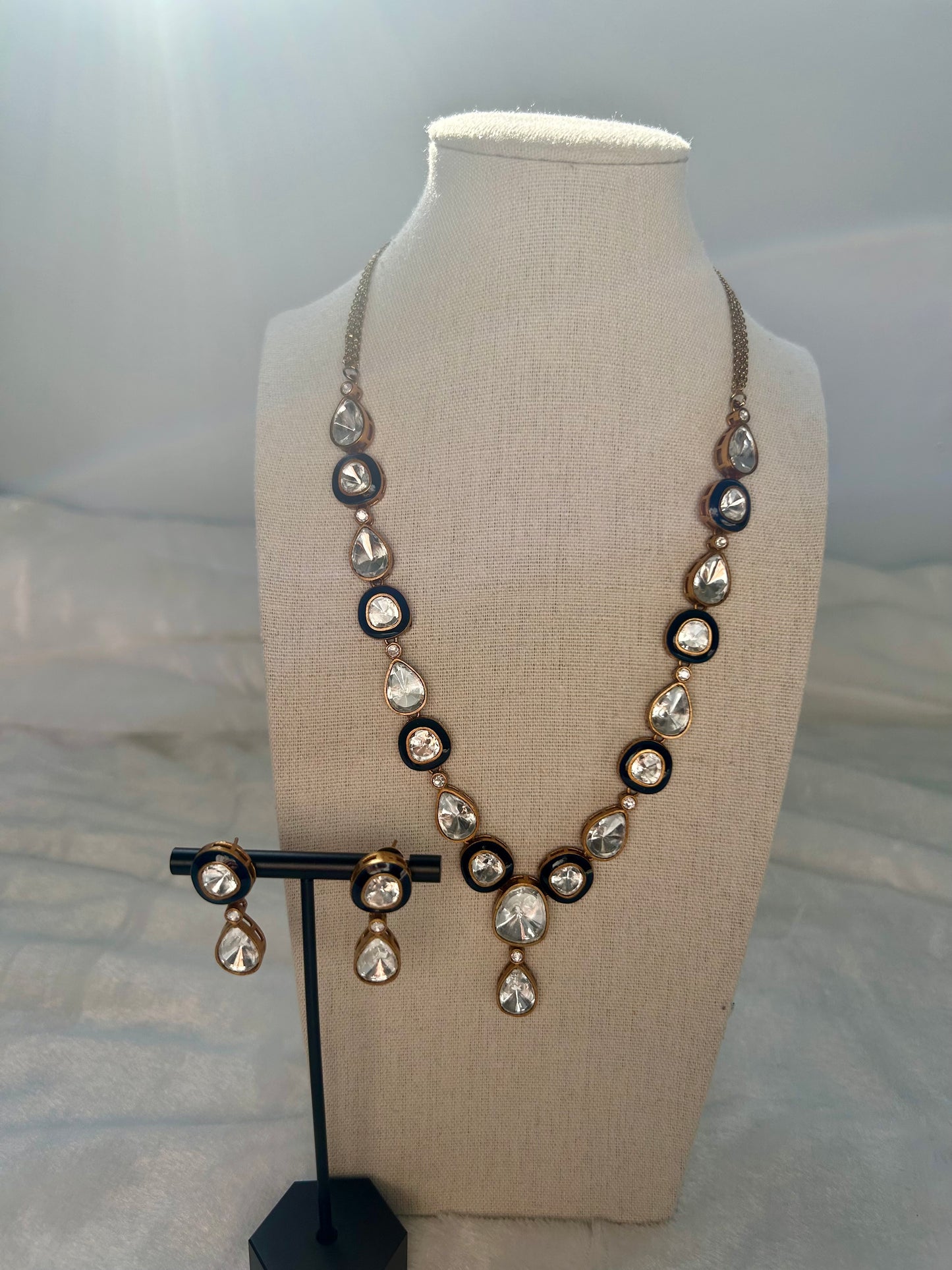 Royal Blue Uncut Kundan Necklace Set