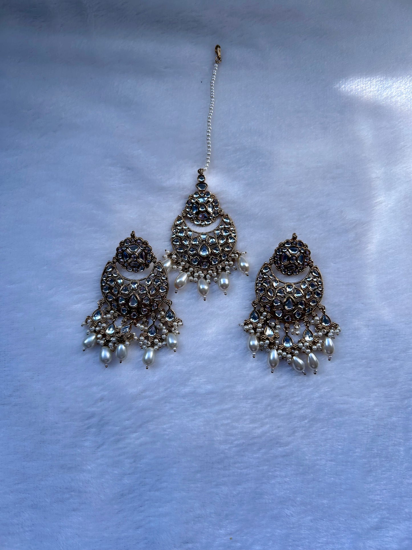 White Kundan Tikka Set